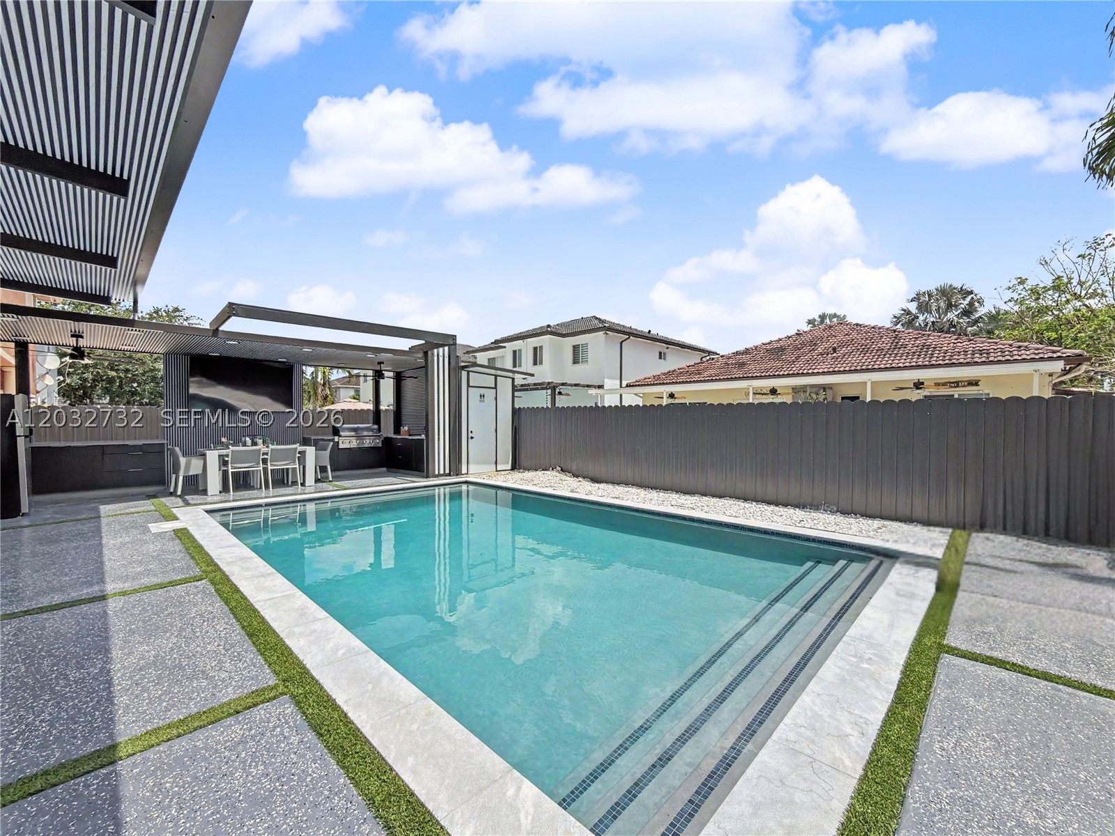 EFM ESTATES SECTIONS TWO - Residential