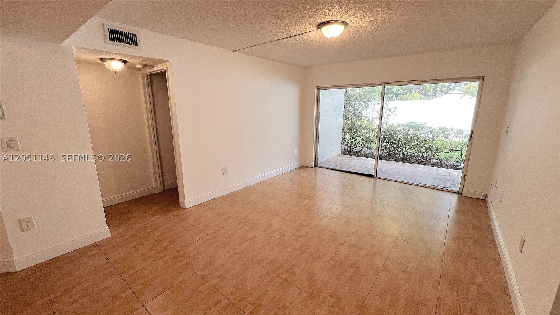 MEDITERRANEAN VILLAS COND - Residential Lease