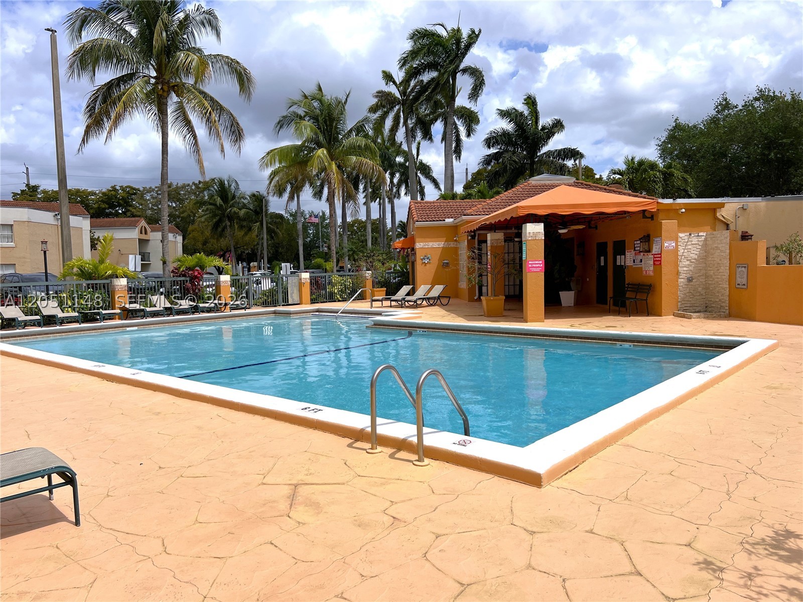 MEDITERRANEAN VILLAS COND - Residential Lease