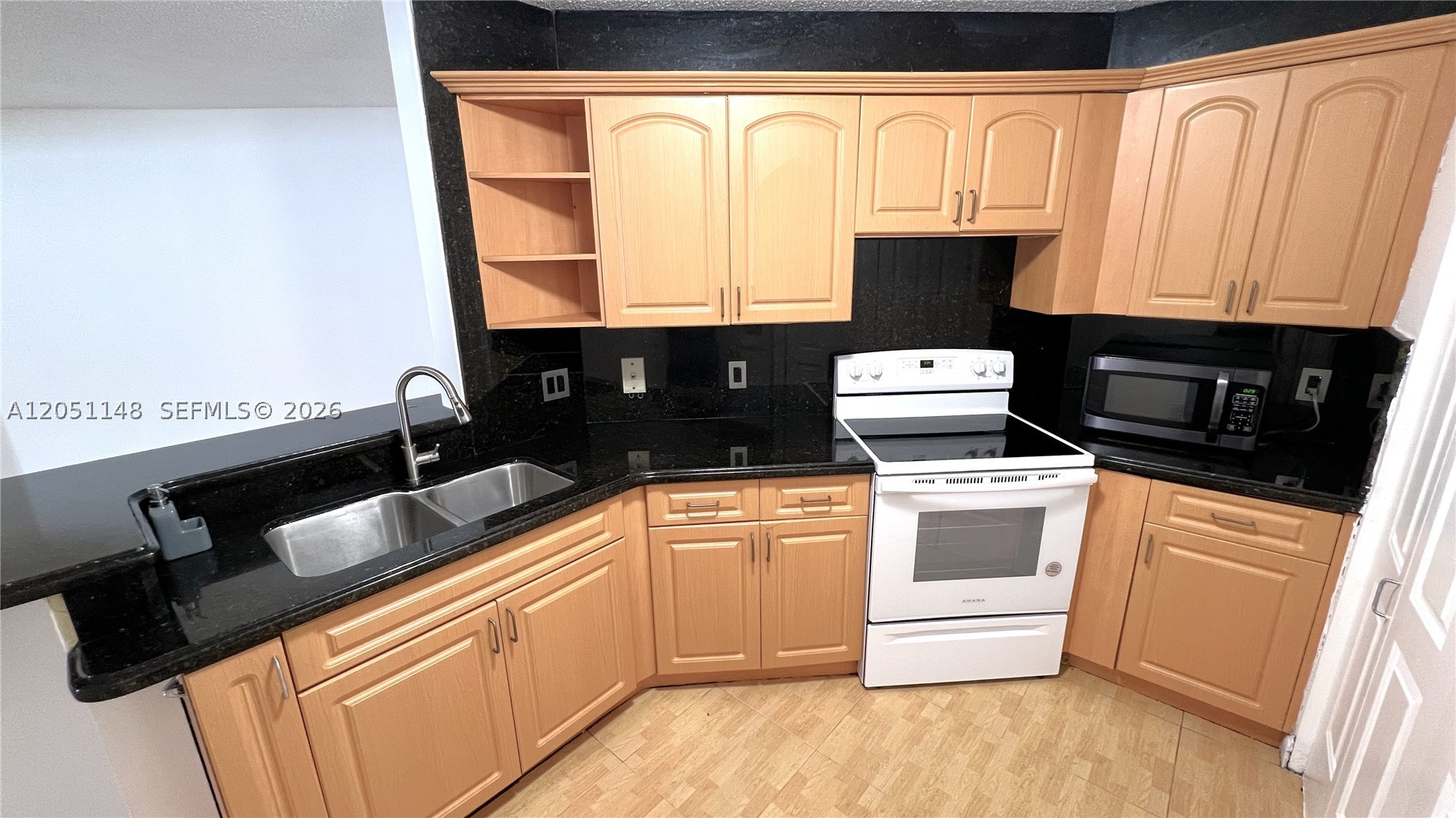 MEDITERRANEAN VILLAS COND - Residential Lease