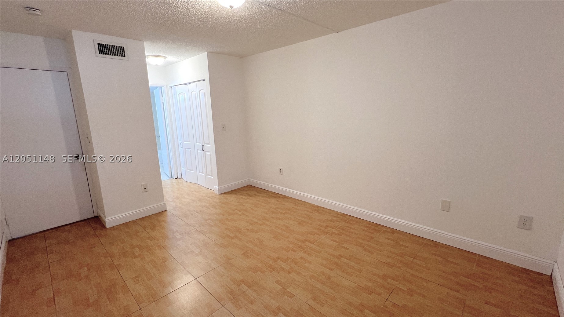 MEDITERRANEAN VILLAS COND - Residential Lease