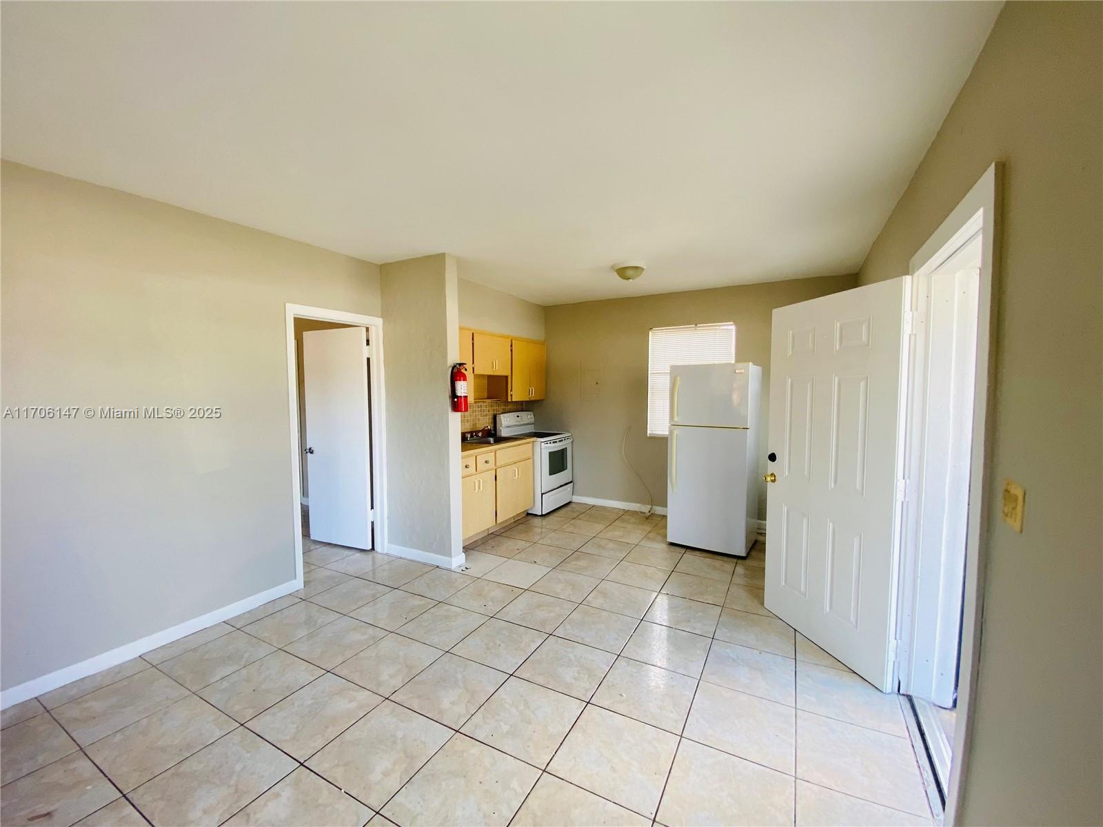 WEST BISCAYNE - Residential Lease