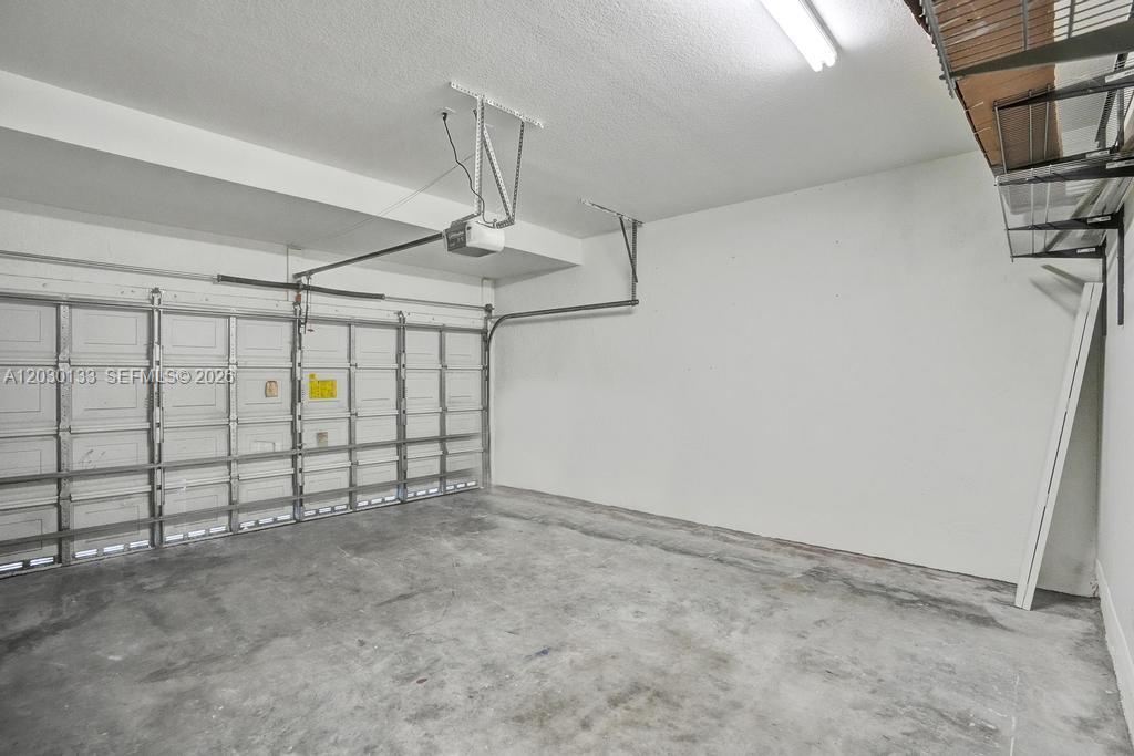 PEMBROKE ISLES 1 - Residential Lease