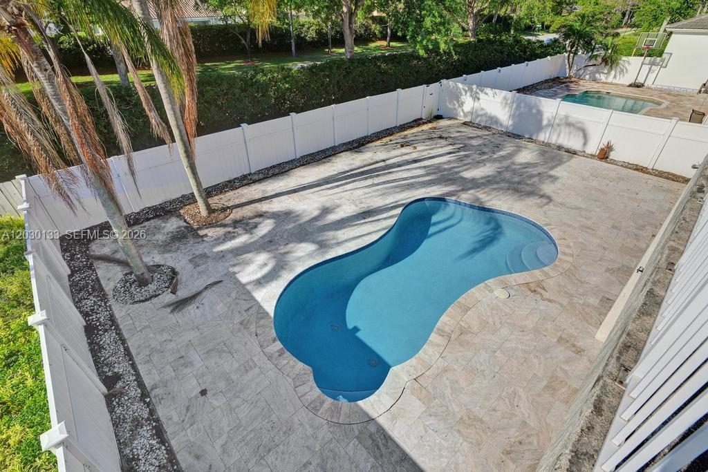 PEMBROKE ISLES 1 - Residential Lease