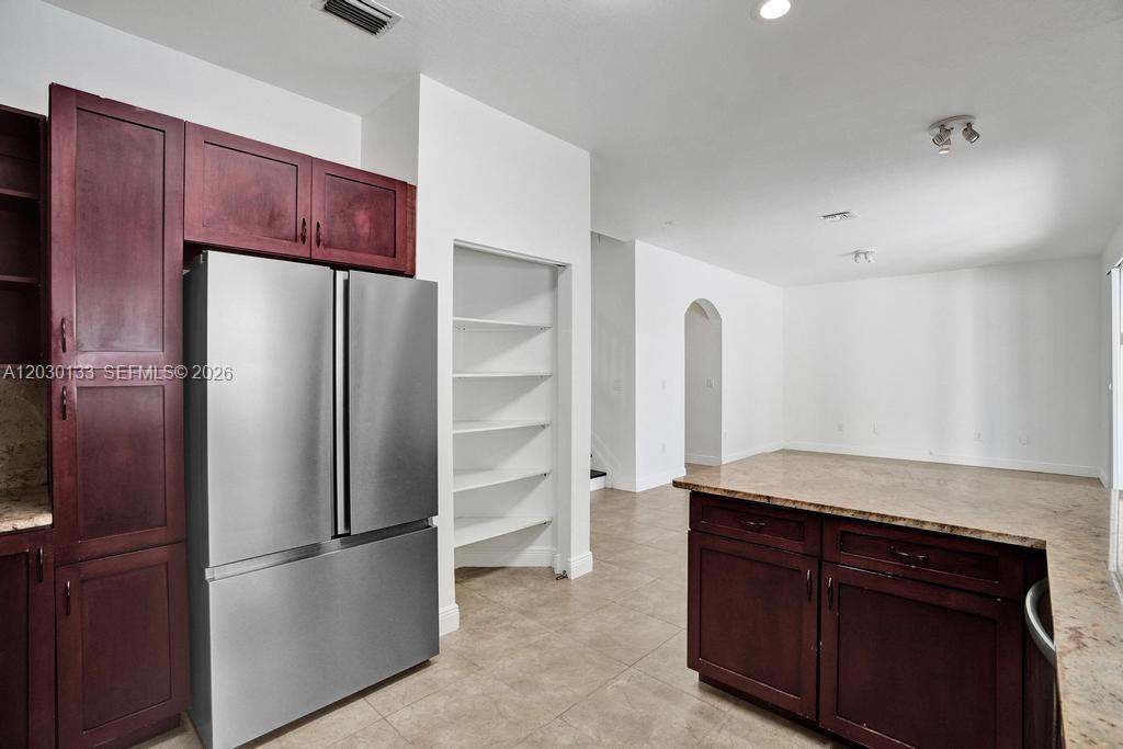 PEMBROKE ISLES 1 - Residential Lease