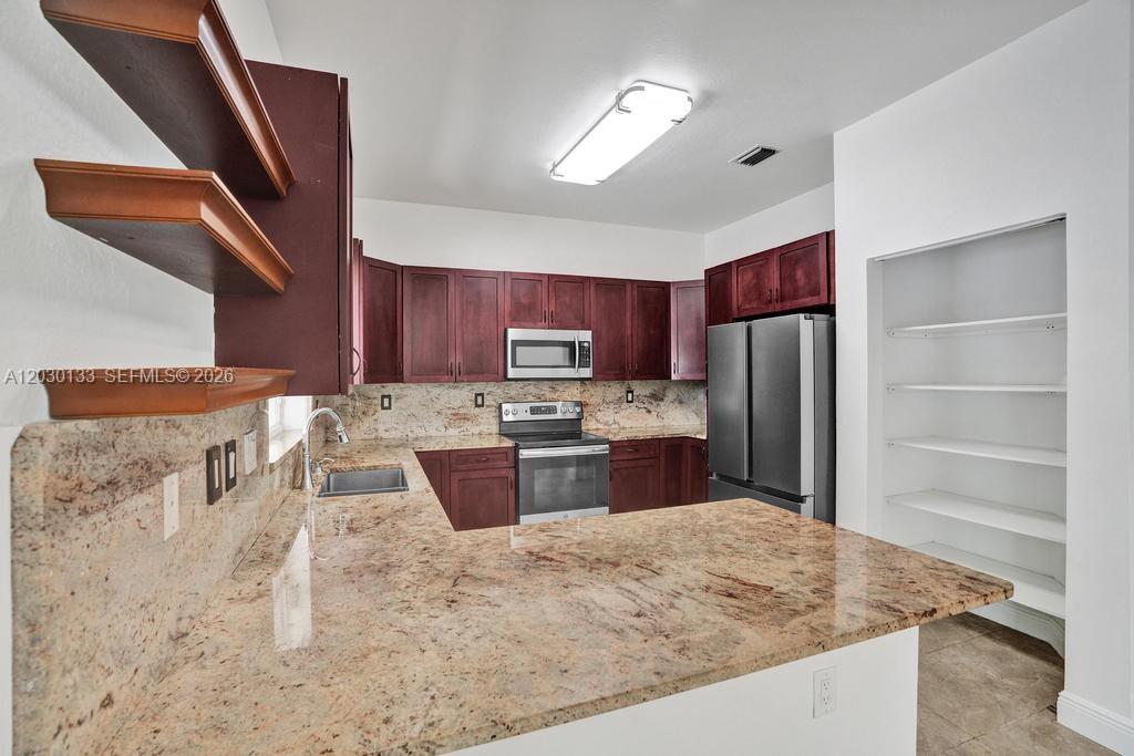 PEMBROKE ISLES 1 - Residential Lease