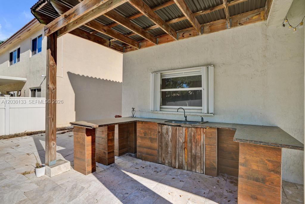 PEMBROKE ISLES 1 - Residential Lease