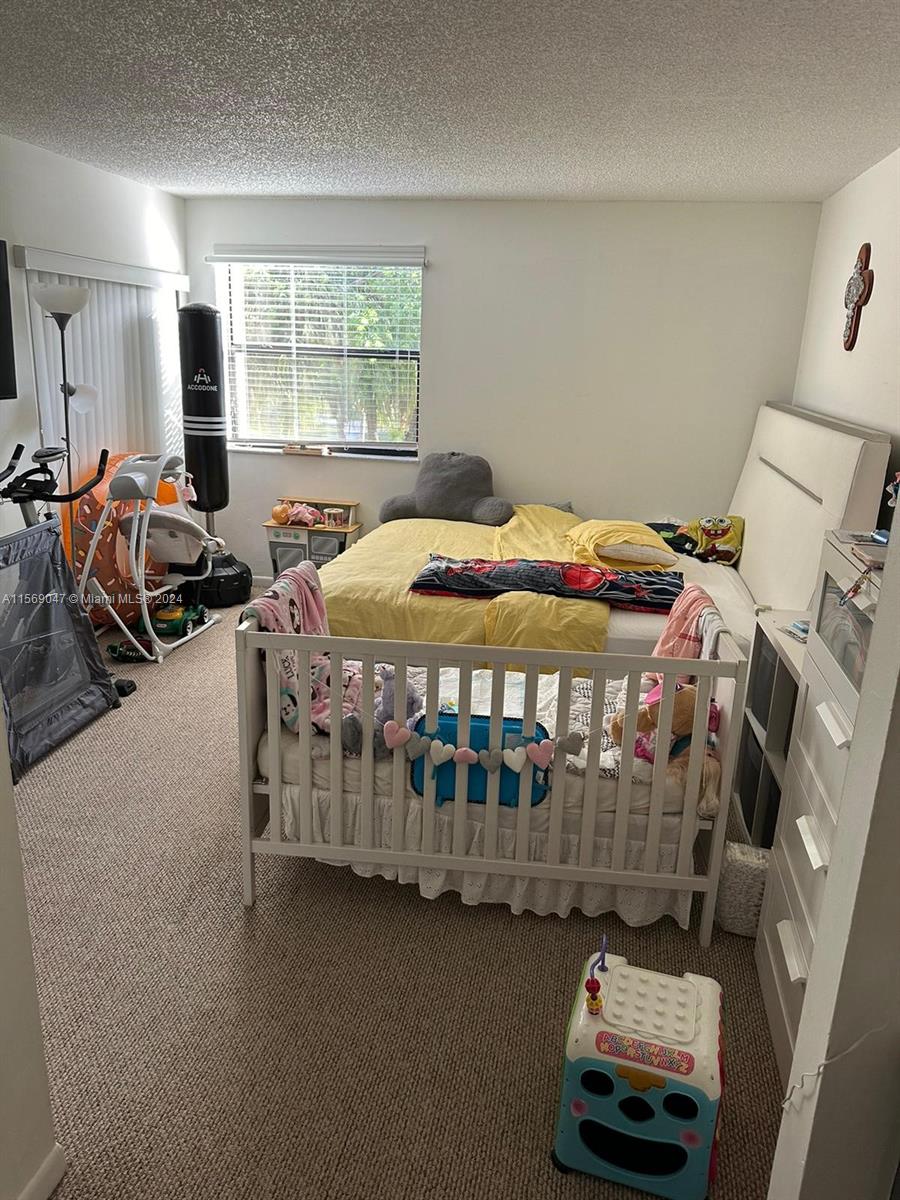 PARK LAKE VILG CONDO PHS - Residential Lease