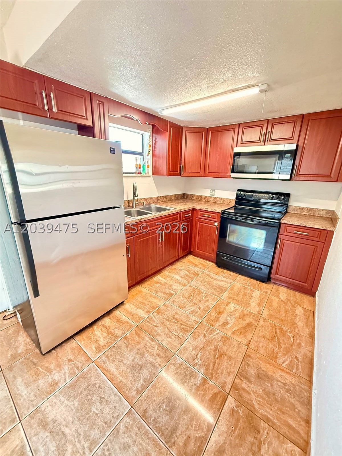 BROWARD PARK - Residential Lease