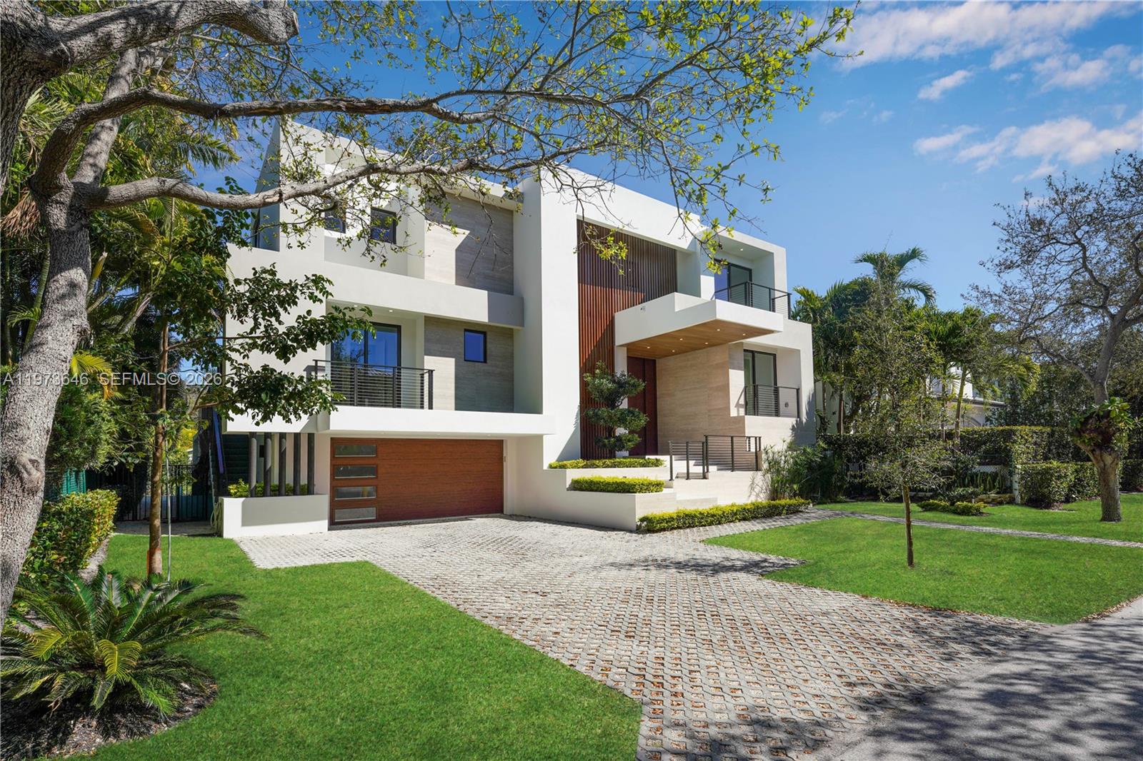 TROPICAL ISLE HOMES SUB 4 - Residential