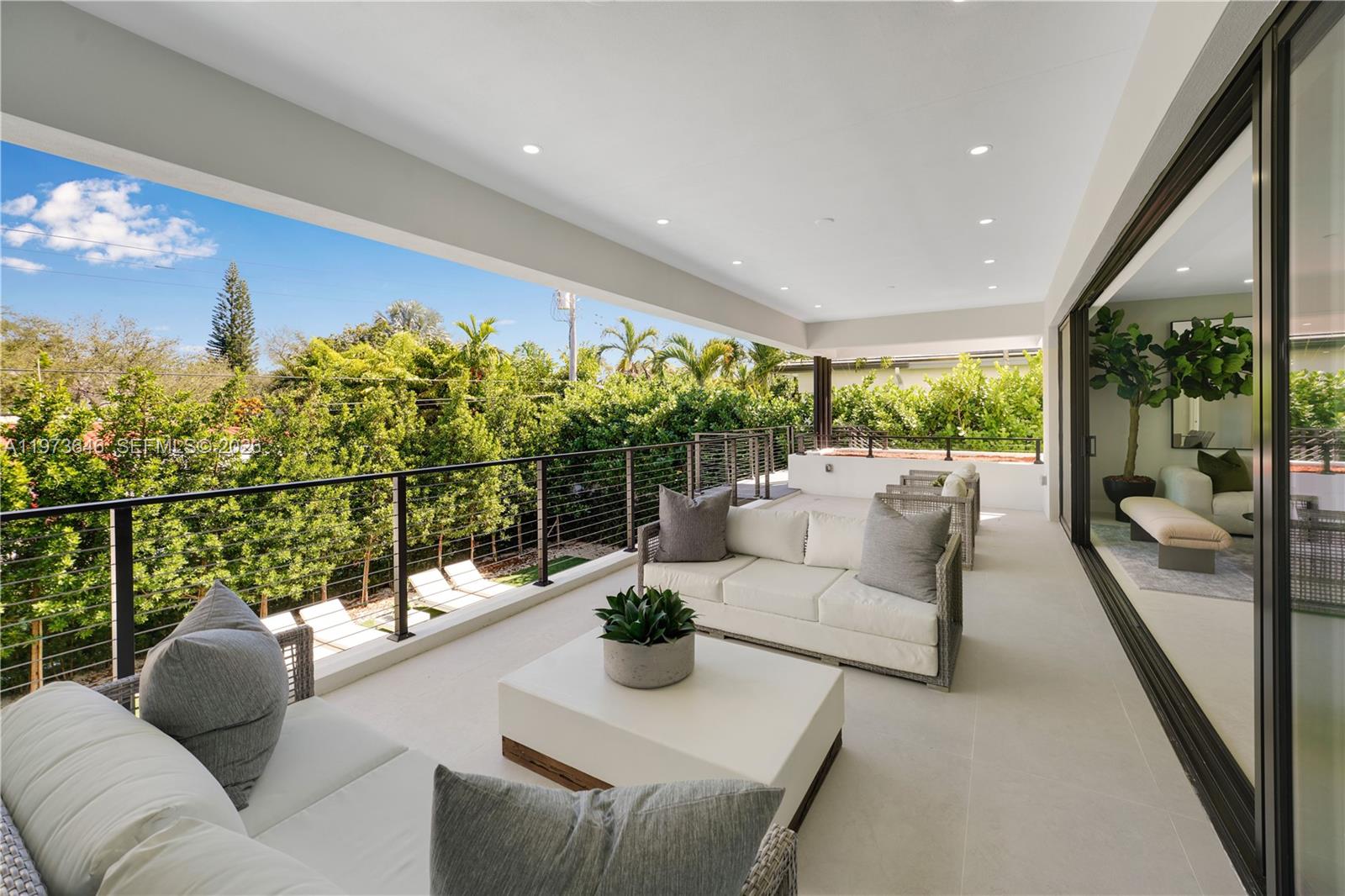 TROPICAL ISLE HOMES SUB 4 - Residential