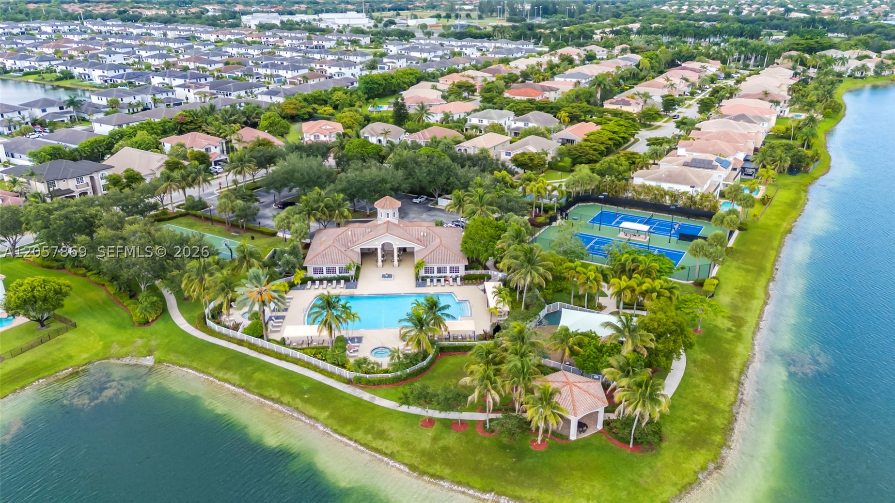 SUNSET FALLS PLAT 1 - Residential
