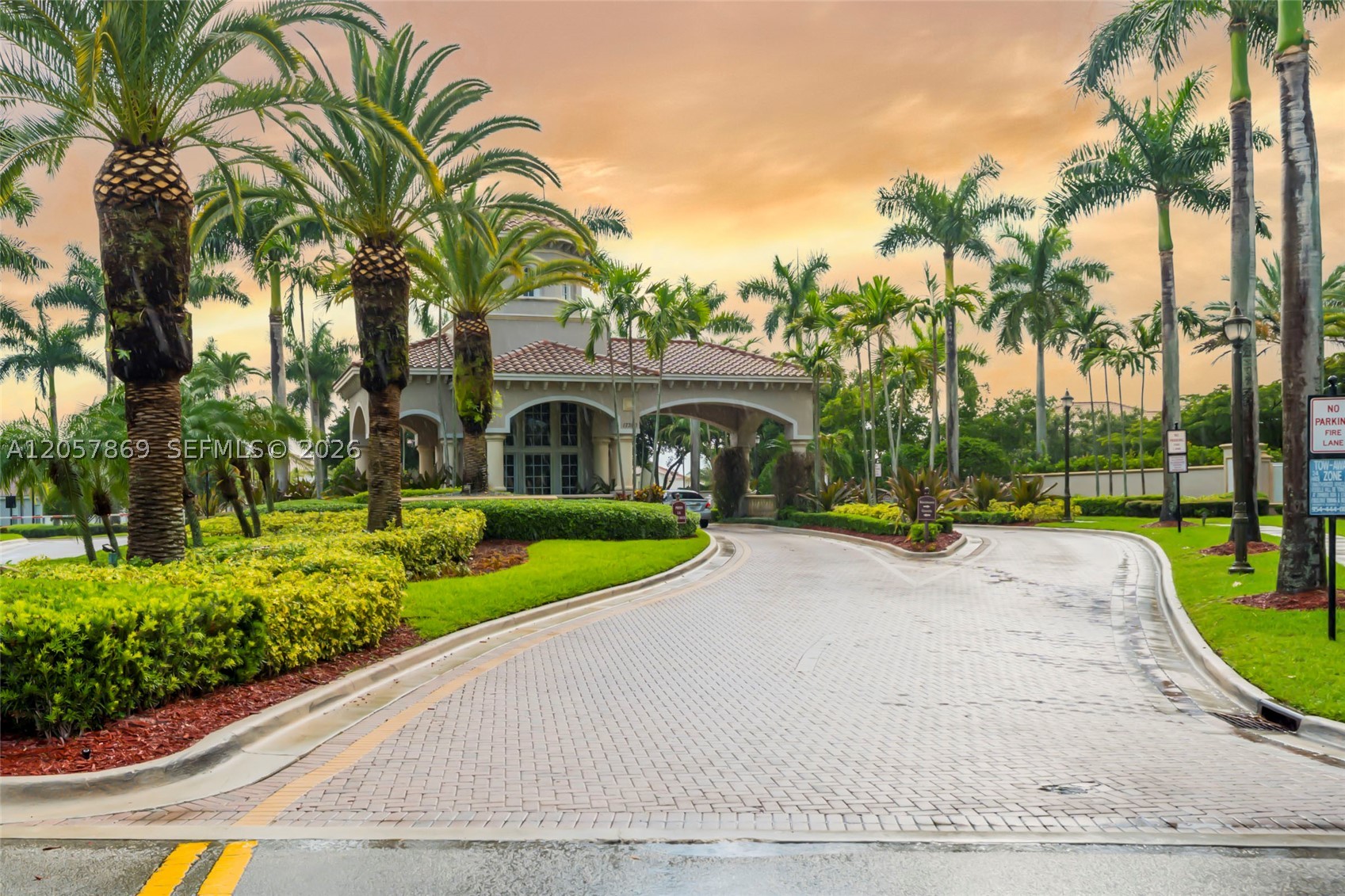 SUNSET FALLS PLAT 1 - Residential