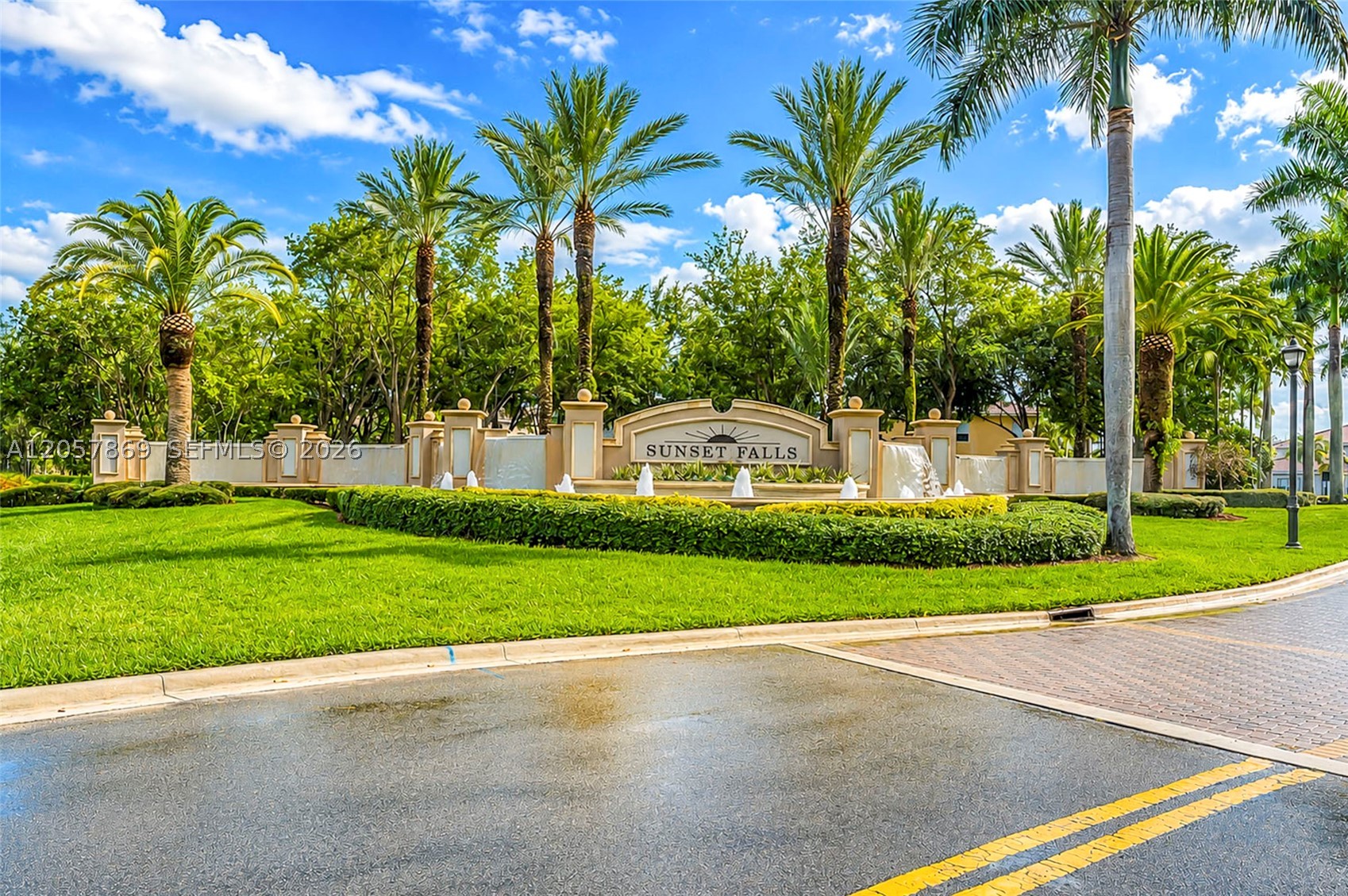 SUNSET FALLS PLAT 1 - Residential