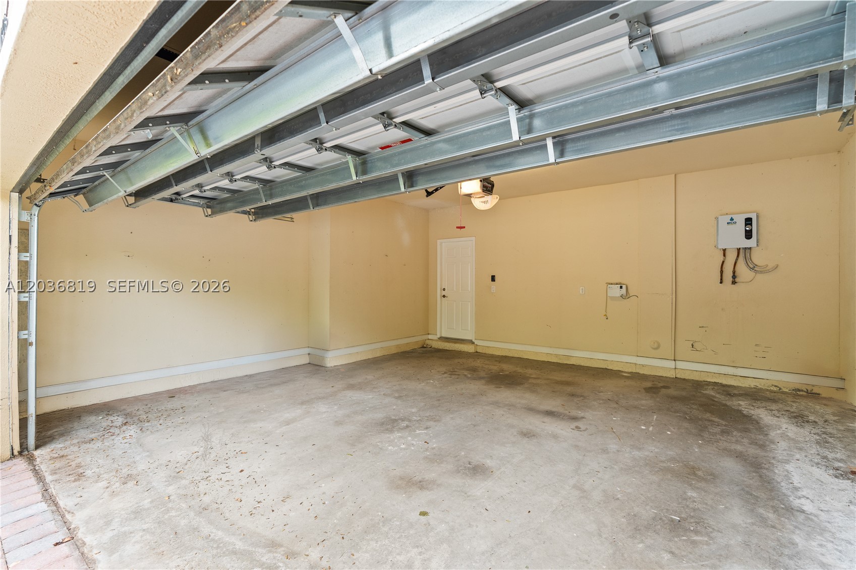 SILVER PALM EAST SEC TWO - Residential