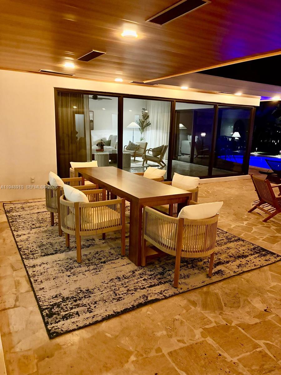 HOLLYWOOD GOLF ESTATES SE - Residential