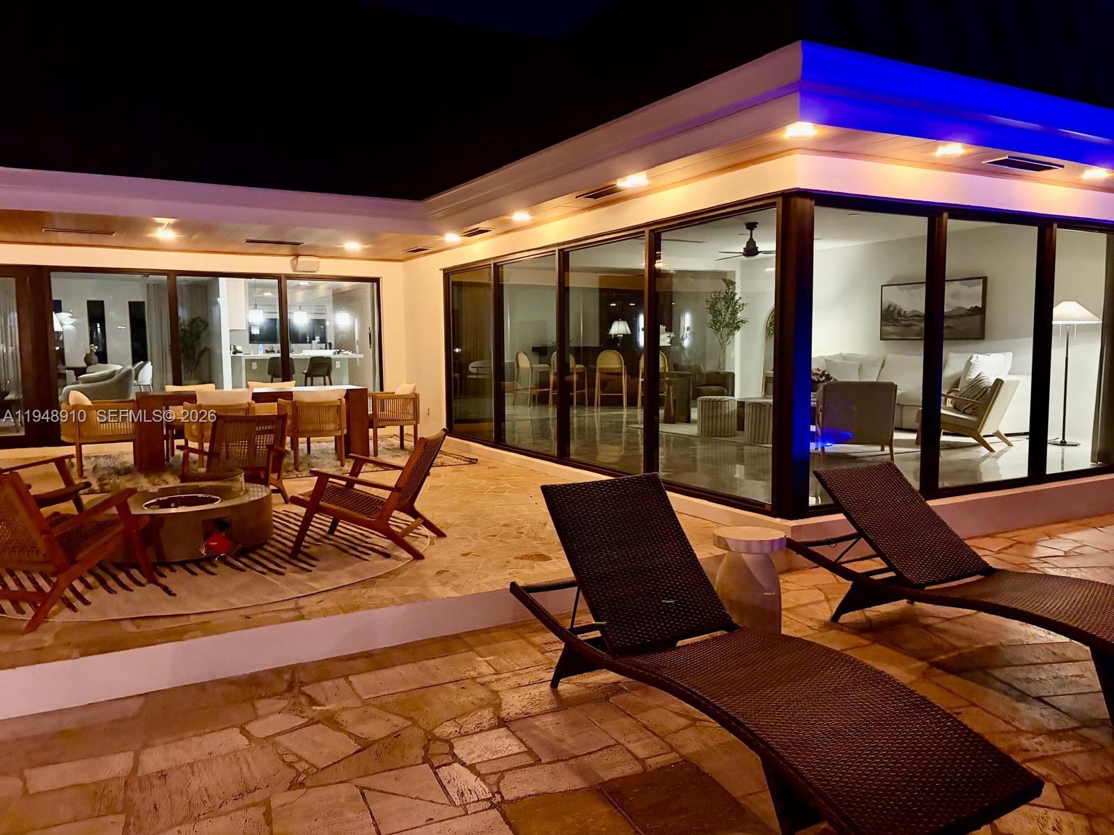 HOLLYWOOD GOLF ESTATES SE - Residential