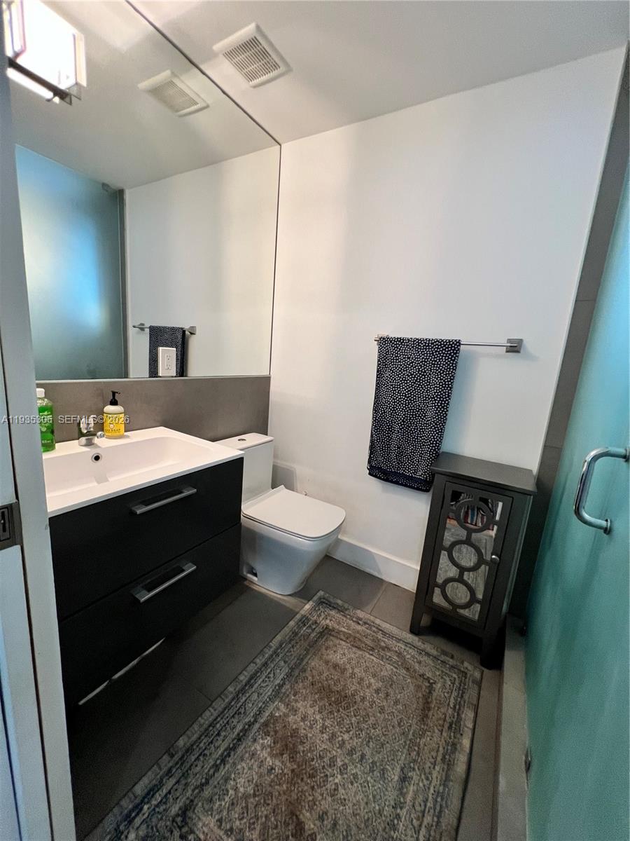 THE MORRISON CONDO - Residential