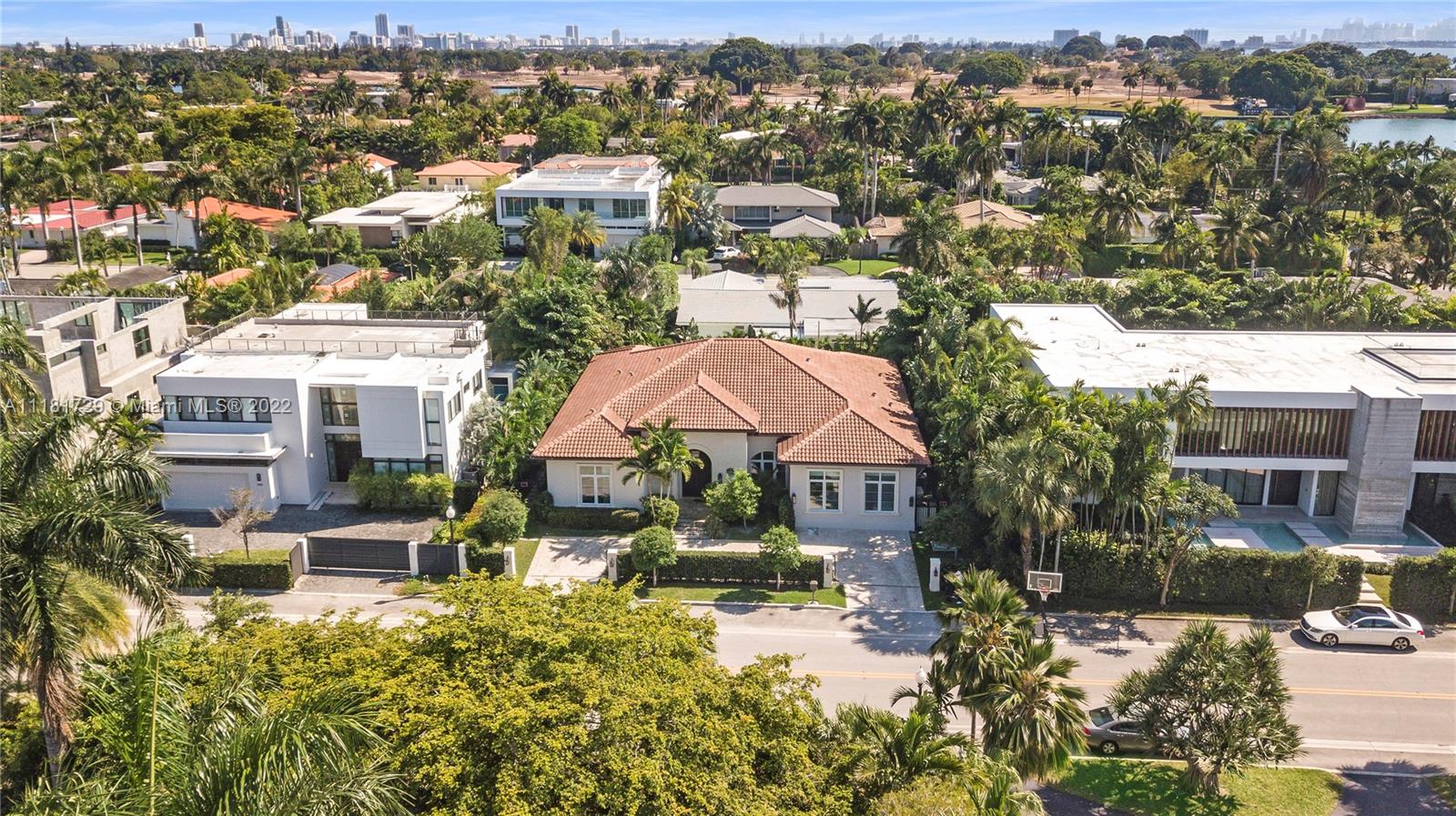 BAY HARBOR ISLAND - Residential