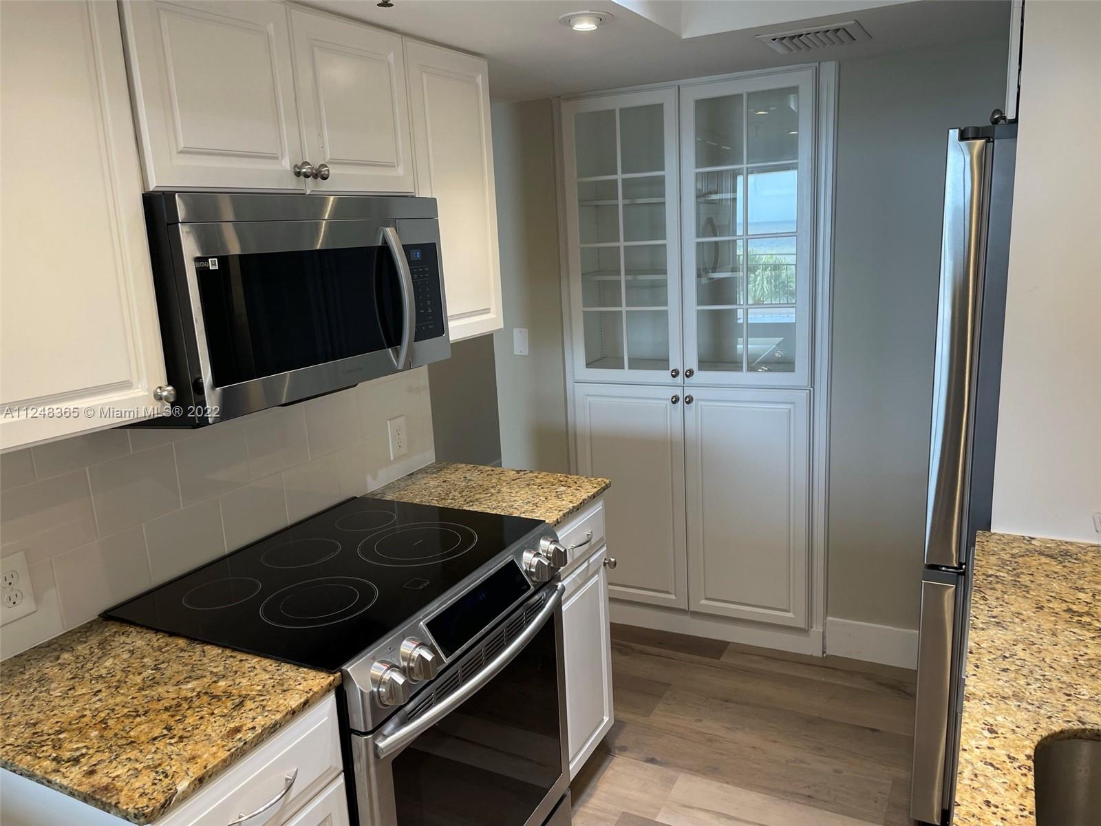 PELICAN REEF CONDO - Residential Lease