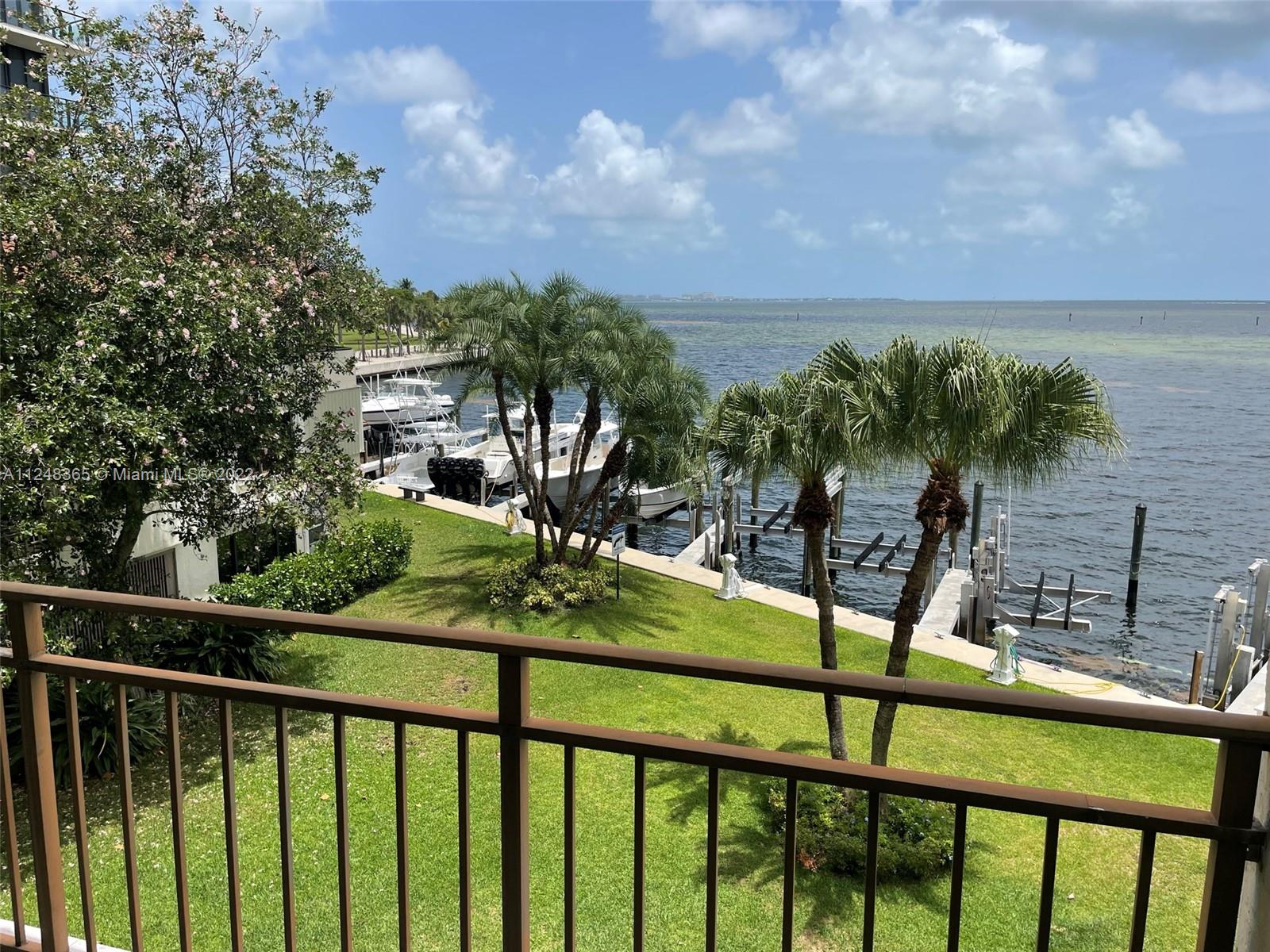 PELICAN REEF CONDO - Residential Lease