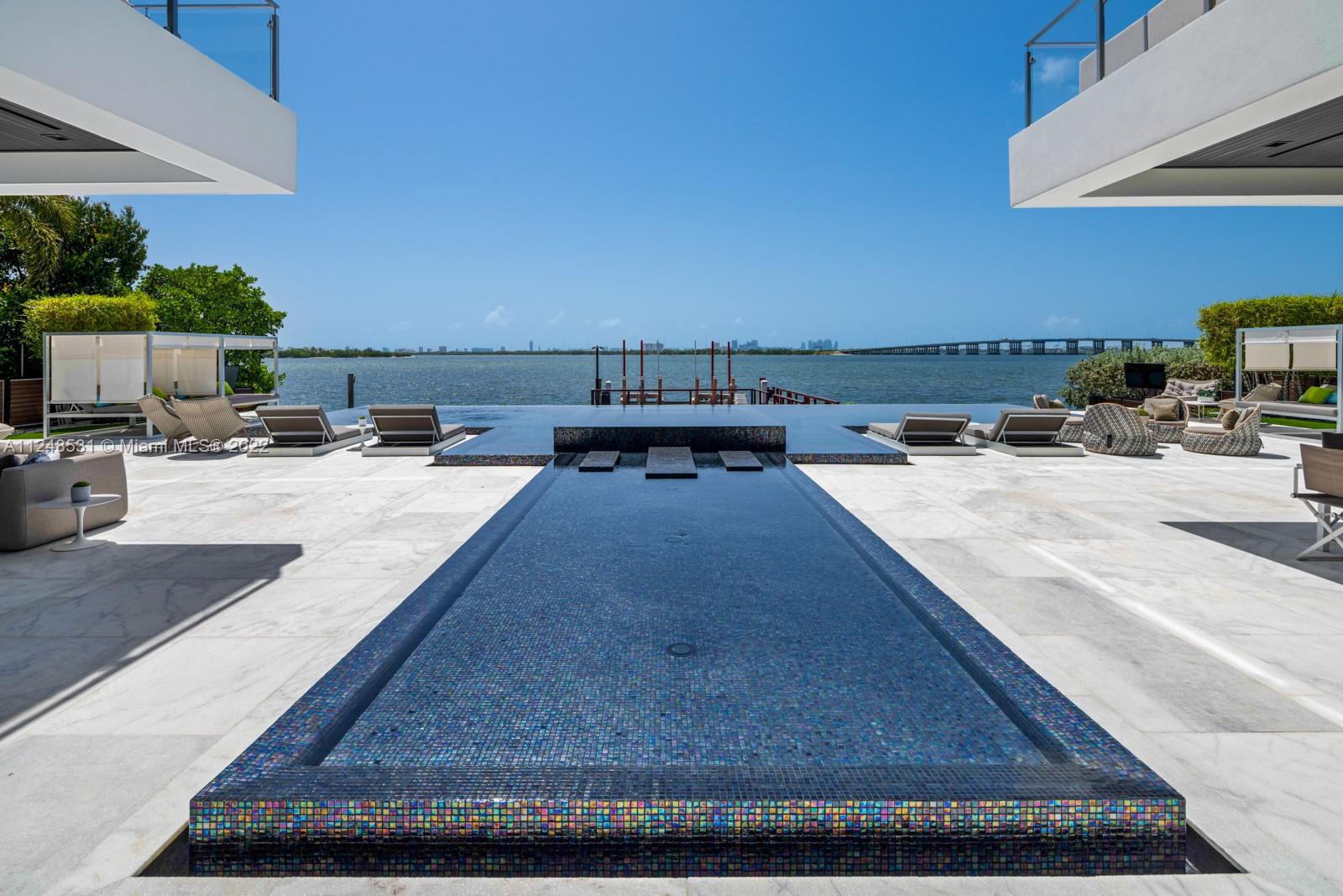 BAY POINT - Residential