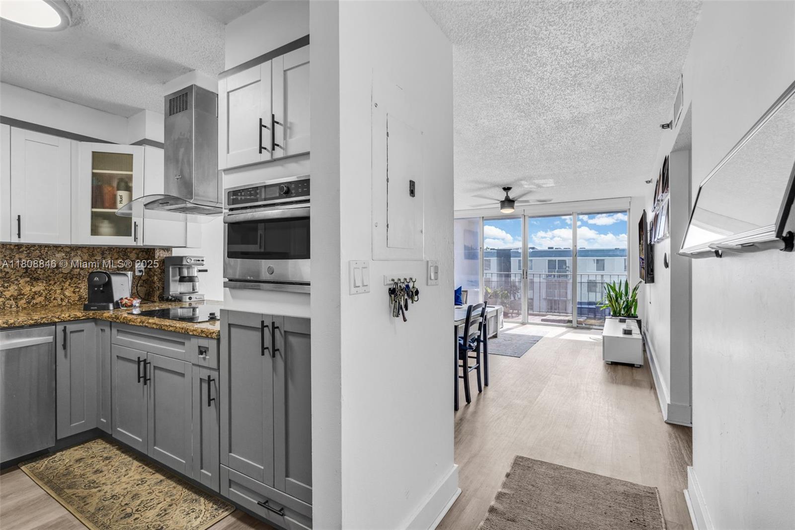 RIVER RUN CONDO PH I - Residential Lease