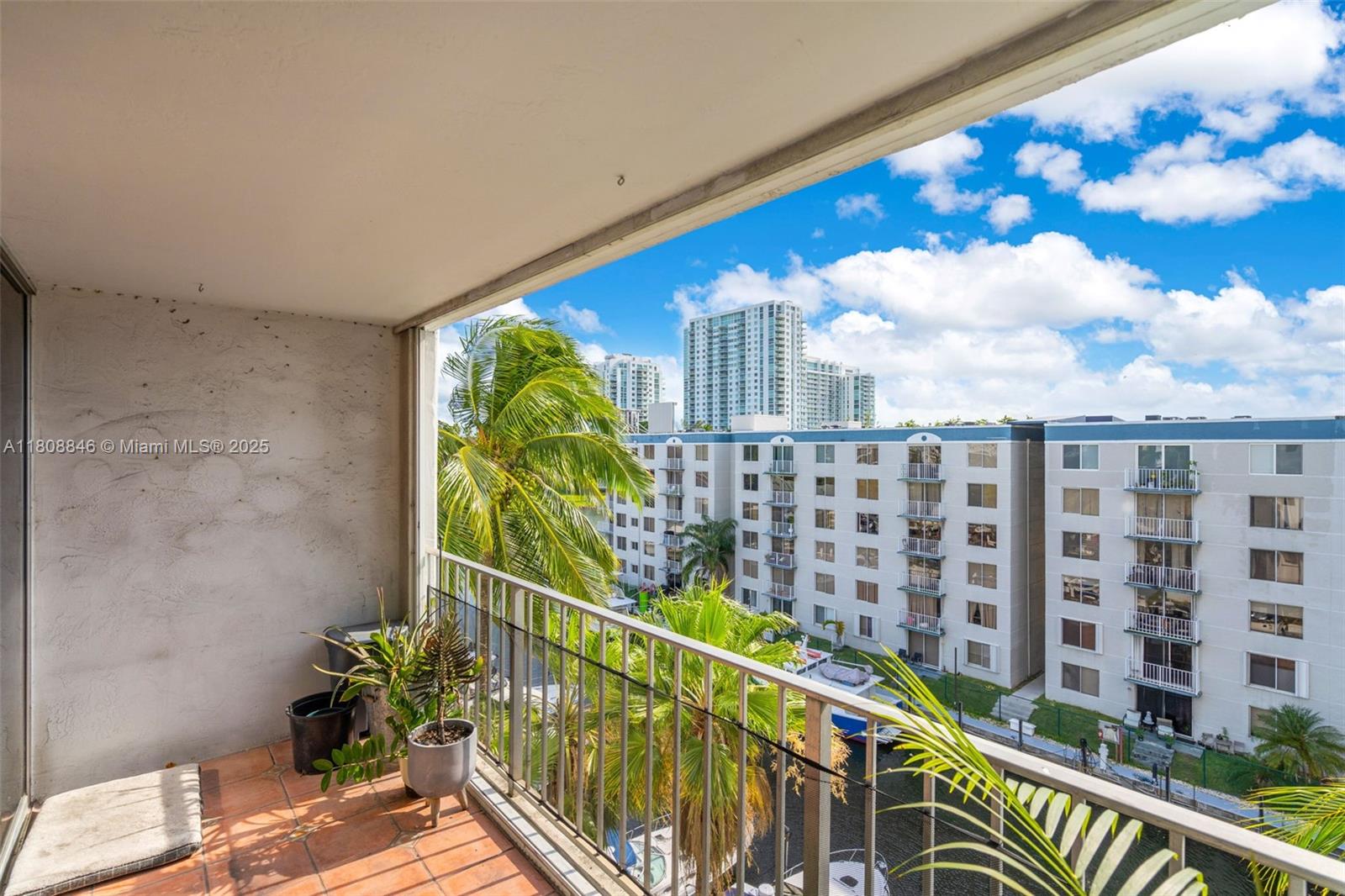 RIVER RUN CONDO PH I - Residential Lease