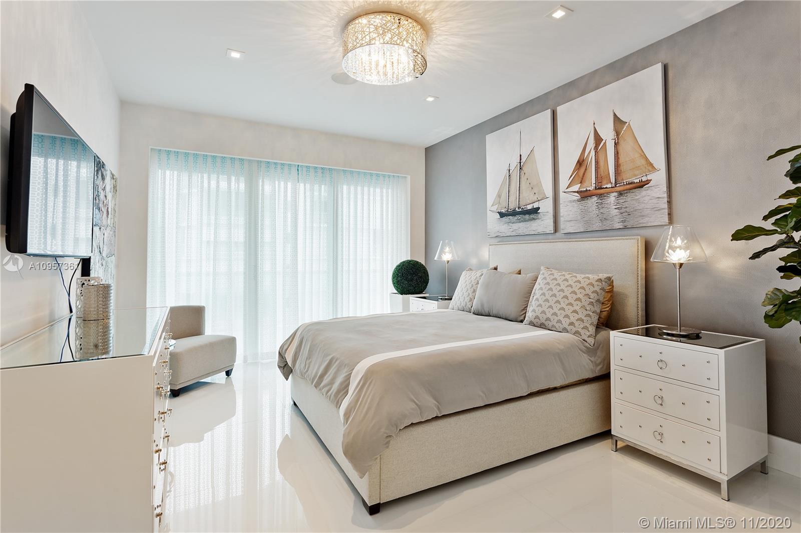THE PALACE AT BAL HARBOUR - Residential