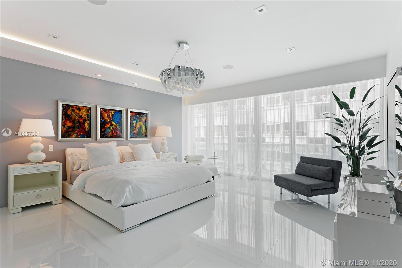 THE PALACE AT BAL HARBOUR - Residential
