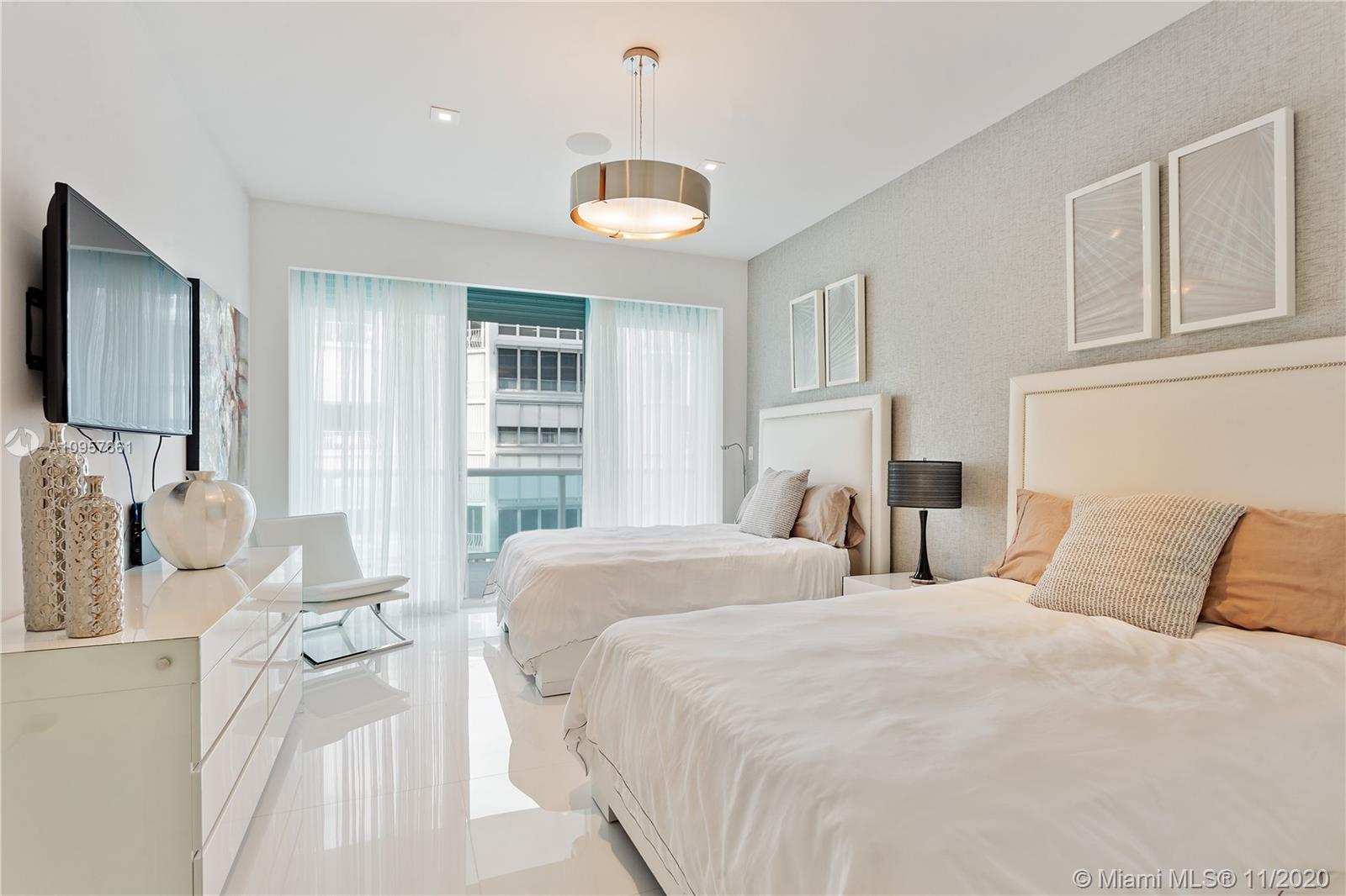 THE PALACE AT BAL HARBOUR - Residential