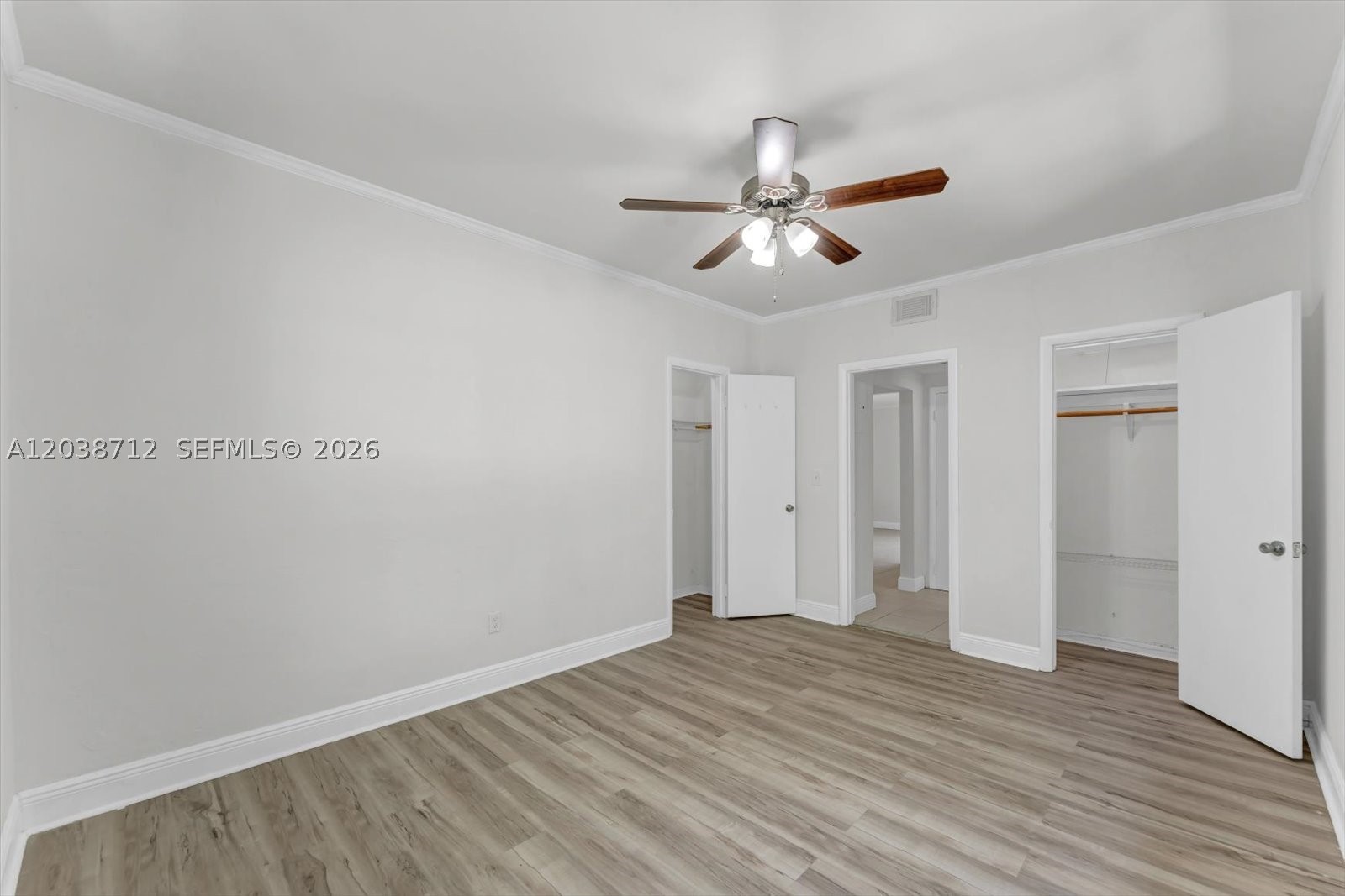 THE PINEAPPLE CONDO - Residential Lease