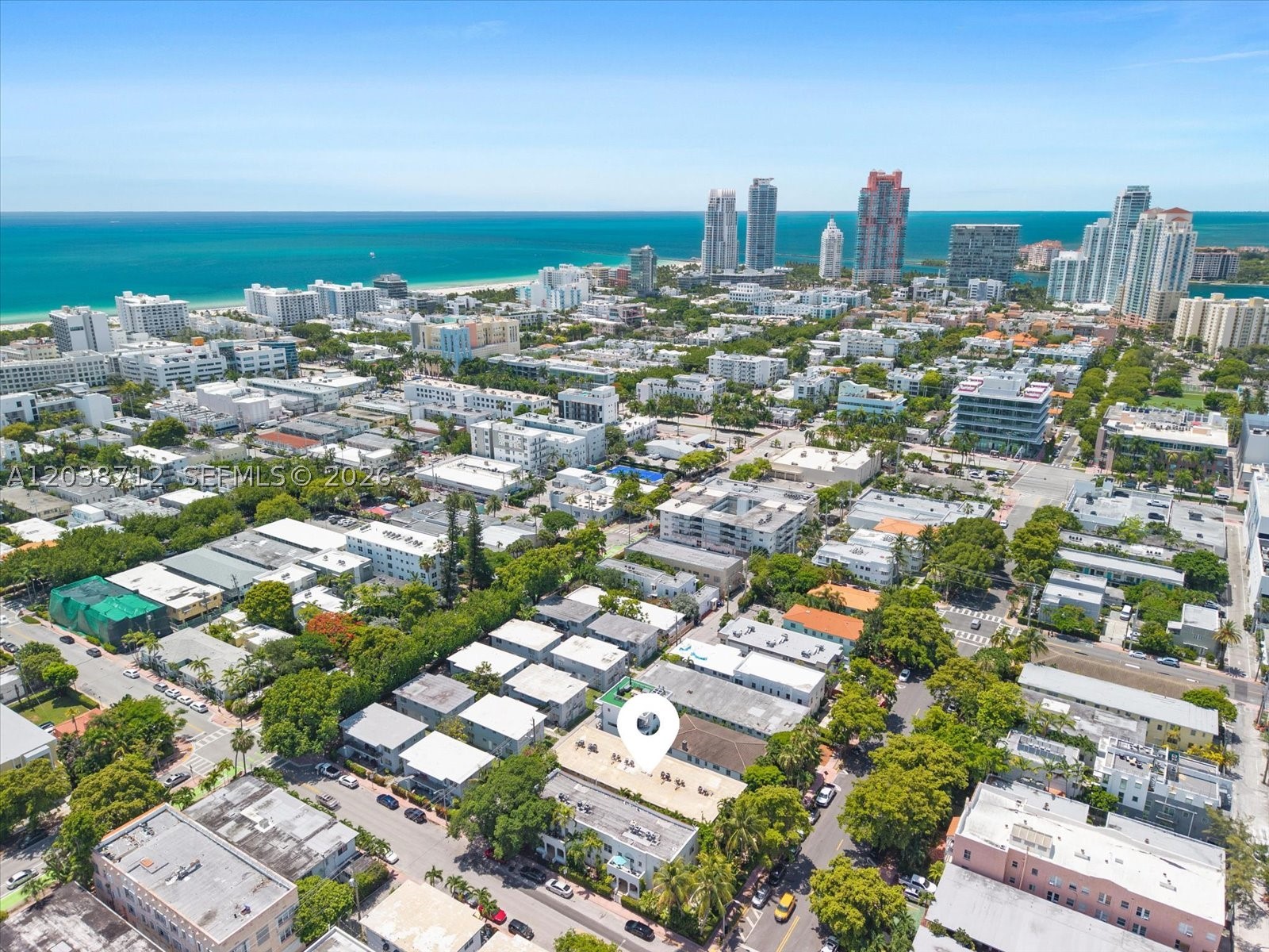 THE PINEAPPLE CONDO - Residential Lease