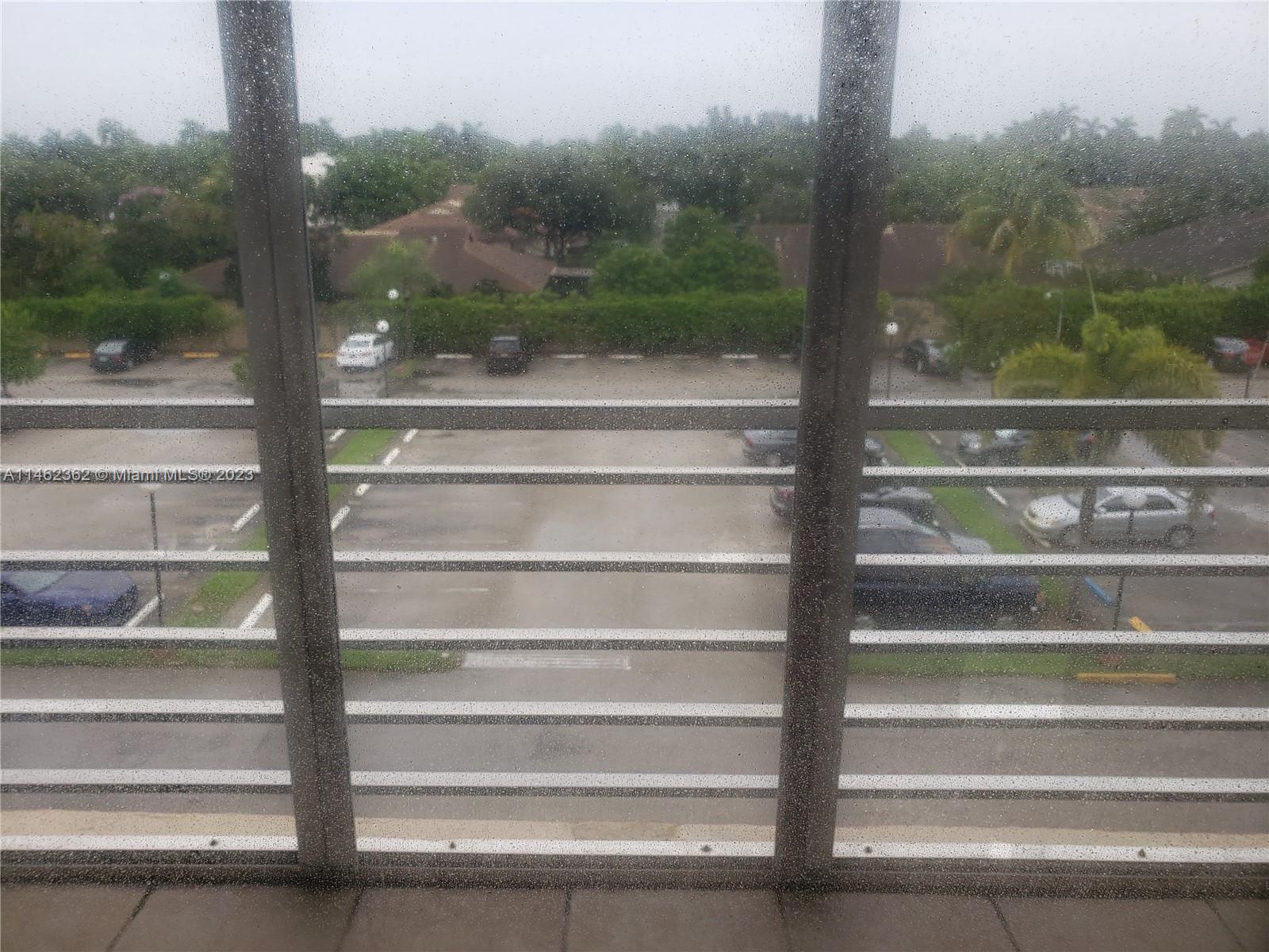 POLYNESIAN GARDENS CONDOM - Residential Lease