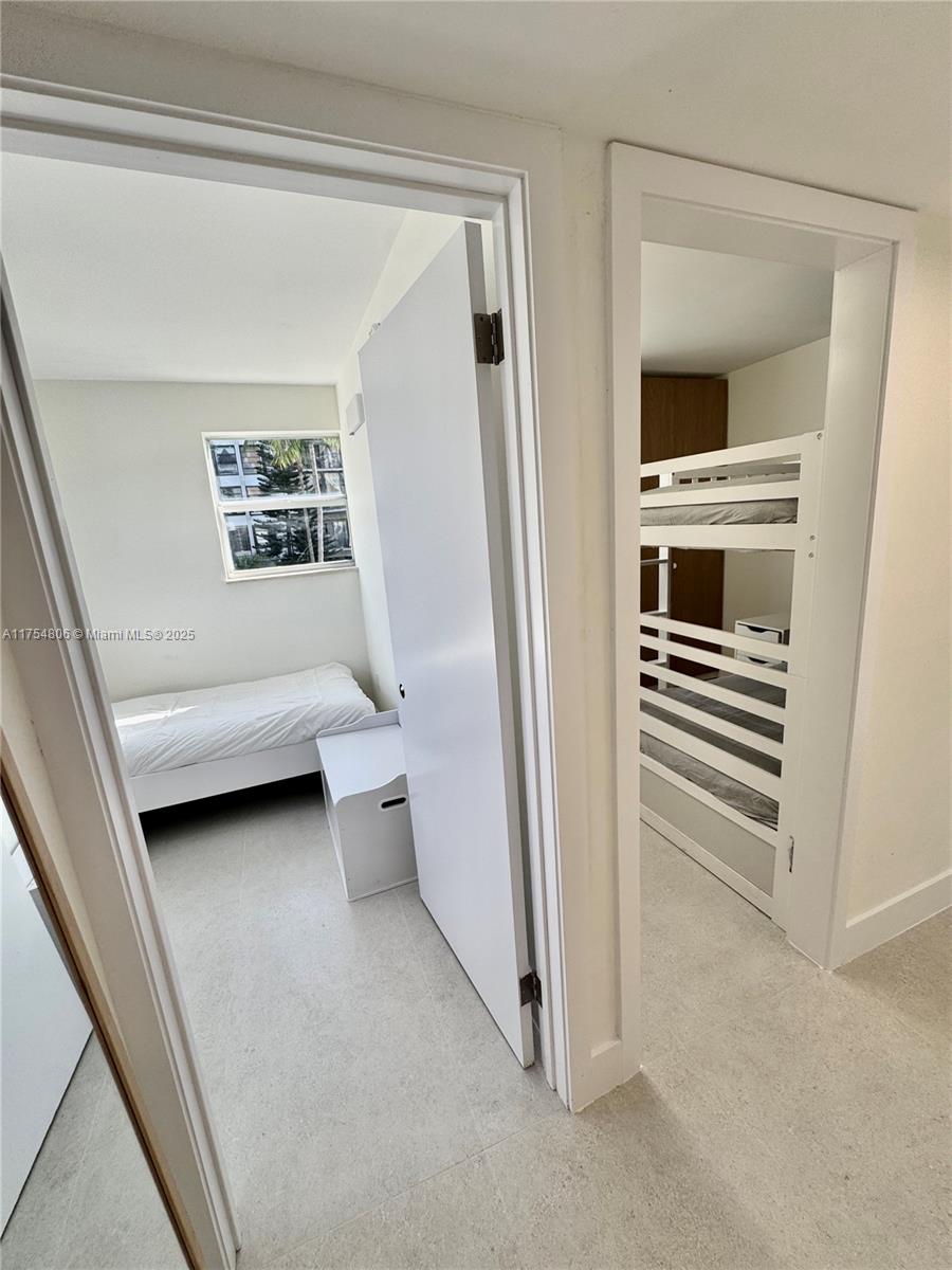 CRANDON TOWER CONDO - Residential
