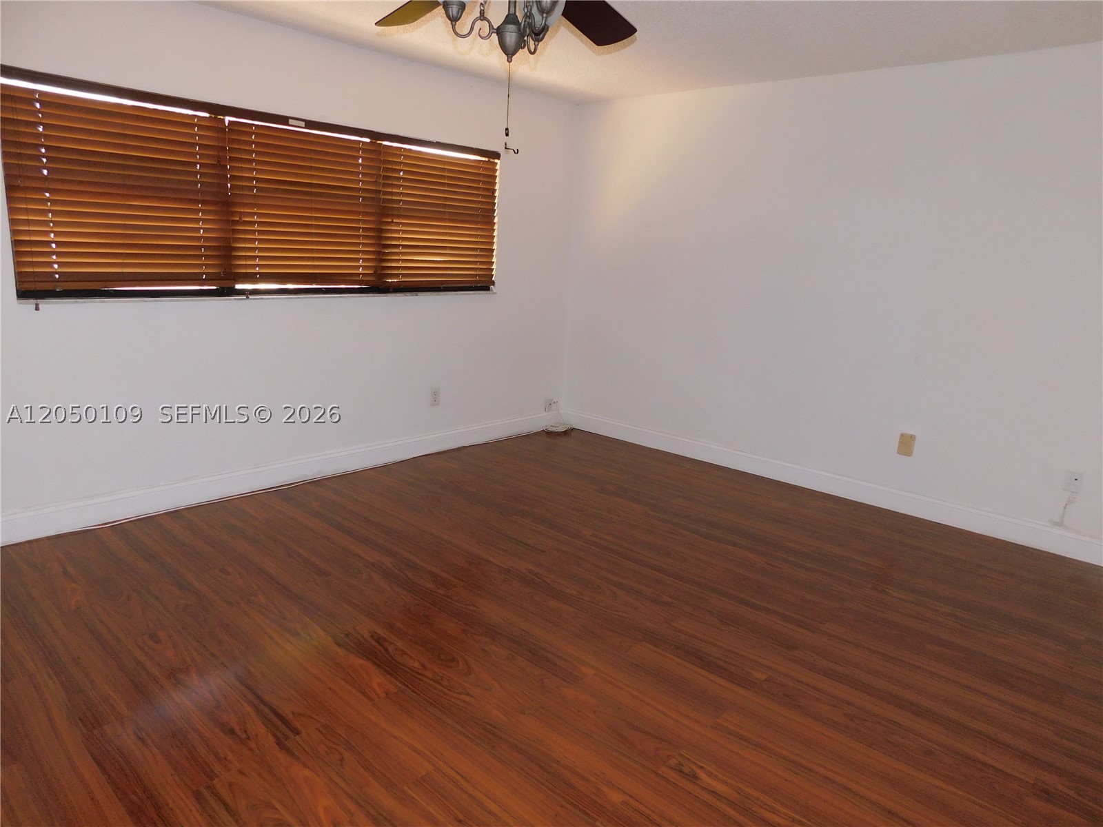TOWNHOMES OF LA JOLLA - Residential Lease