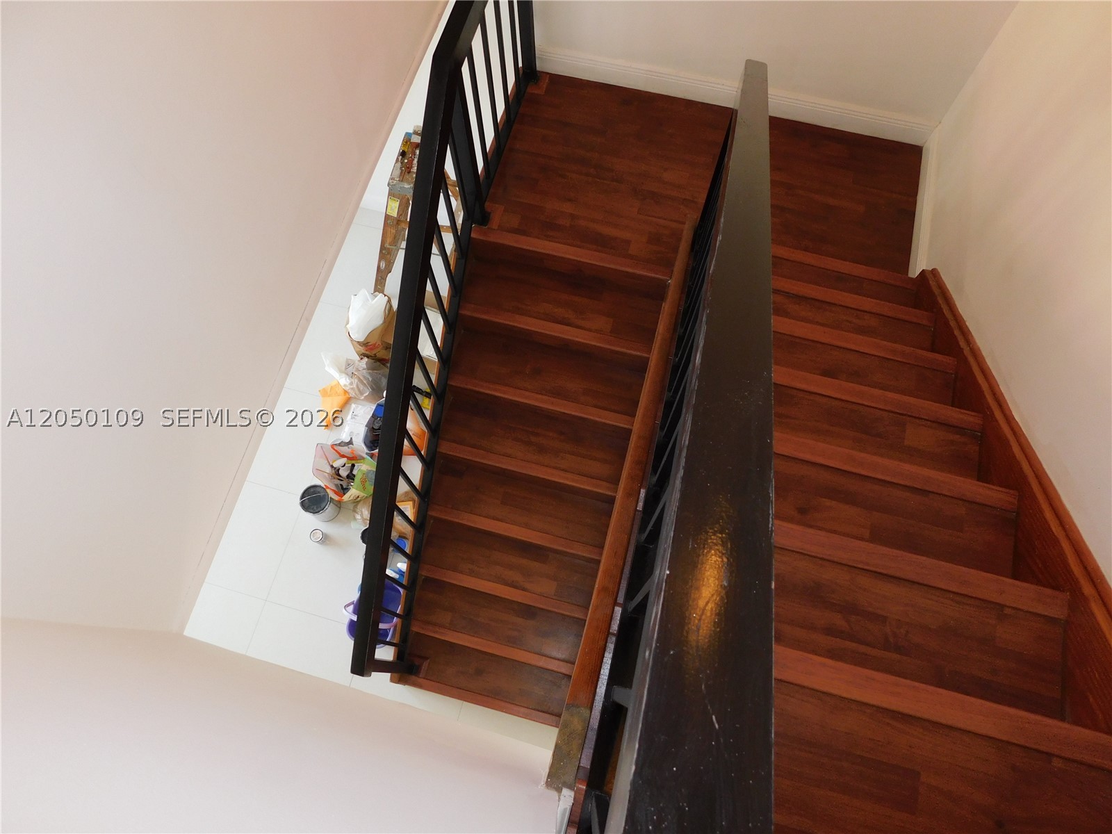 TOWNHOMES OF LA JOLLA - Residential Lease