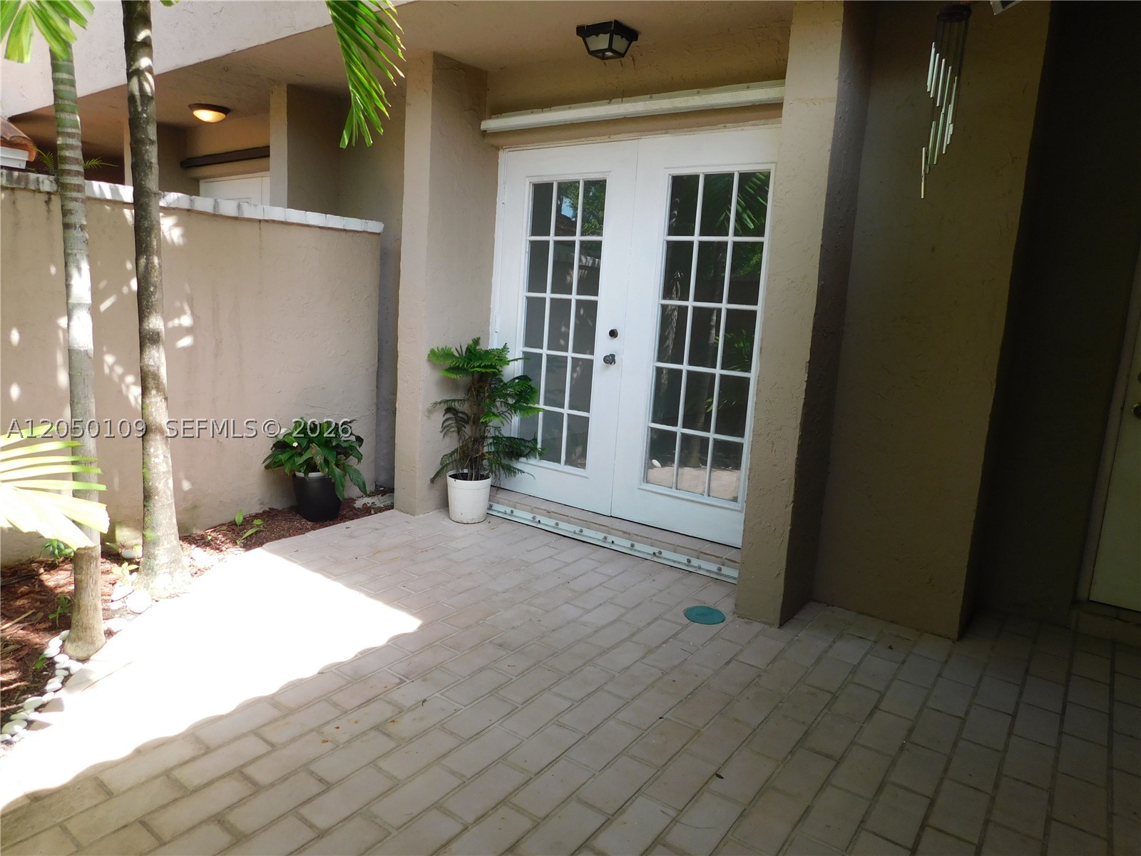 TOWNHOMES OF LA JOLLA - Residential Lease