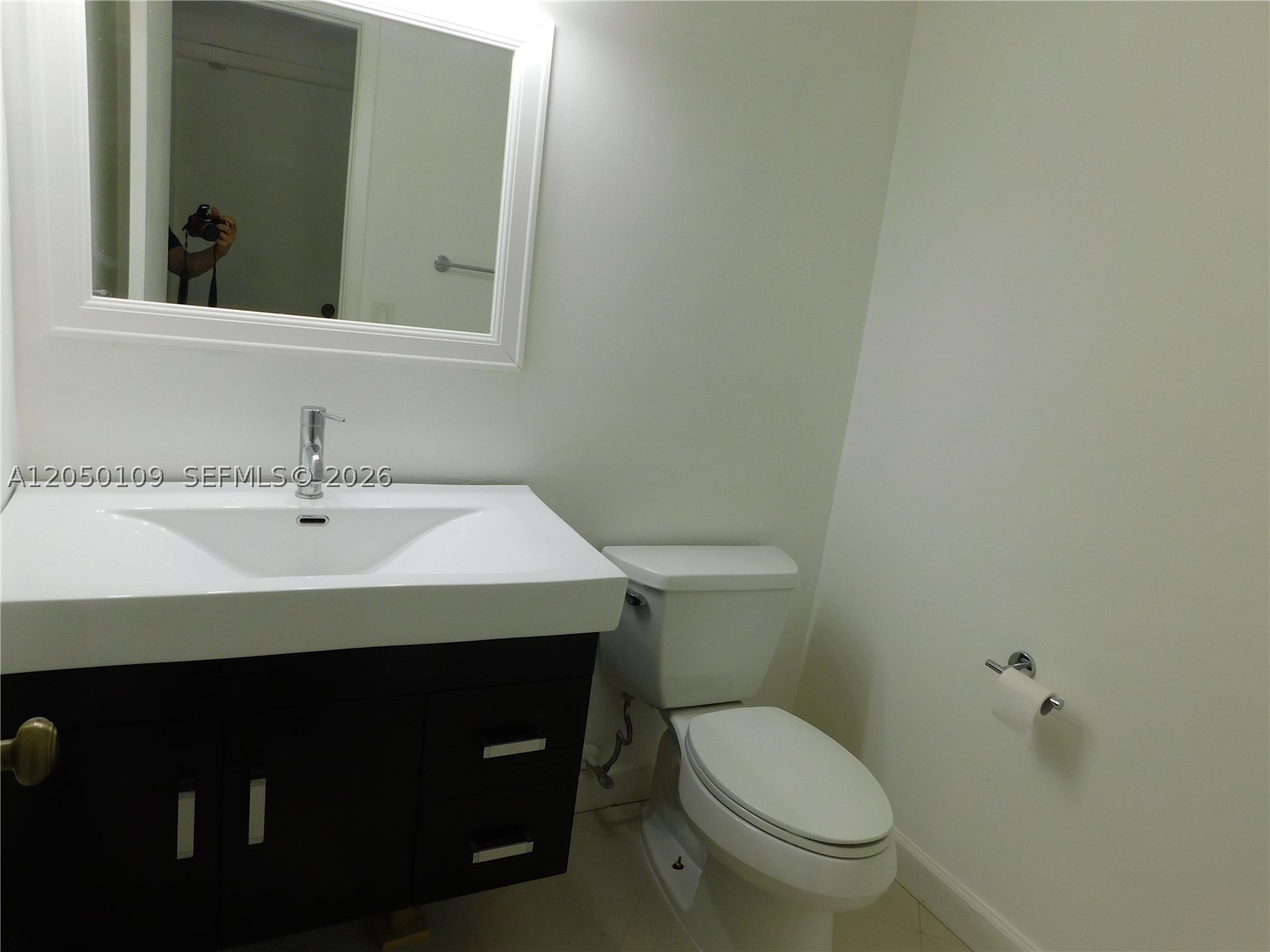 TOWNHOMES OF LA JOLLA - Residential Lease