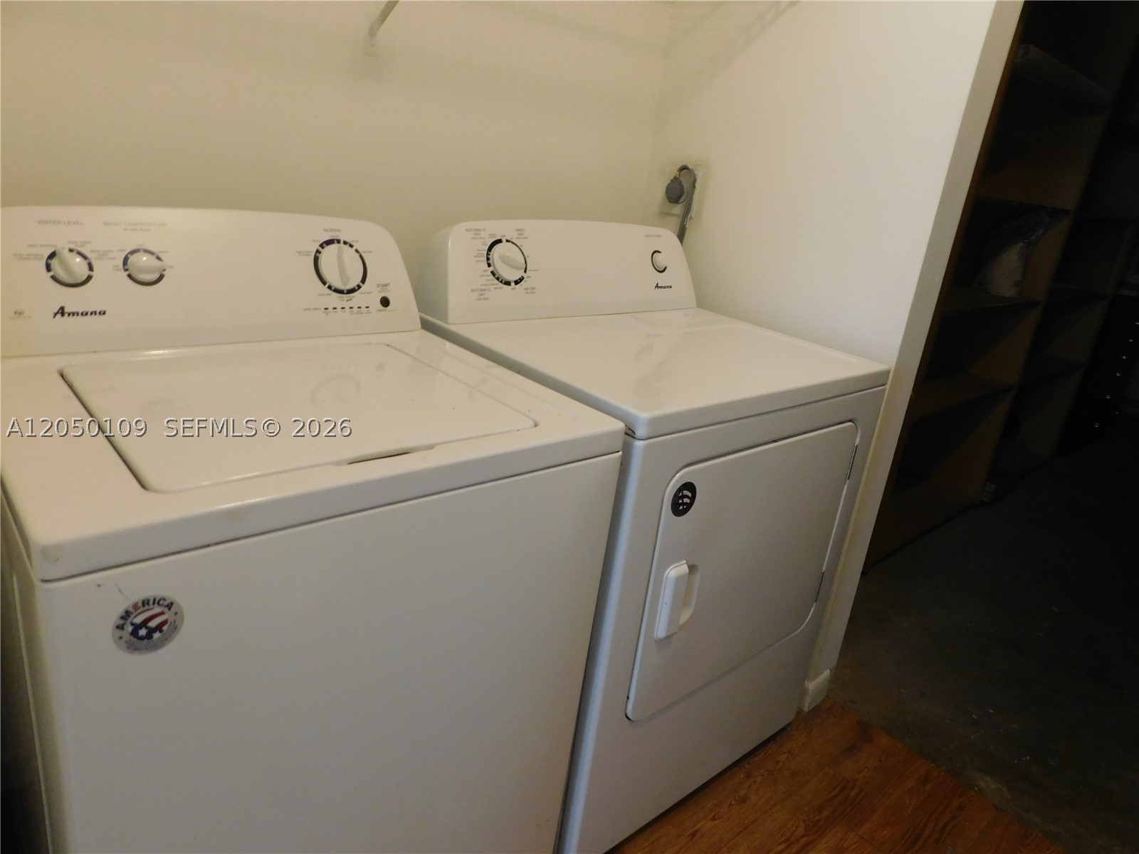 TOWNHOMES OF LA JOLLA - Residential Lease