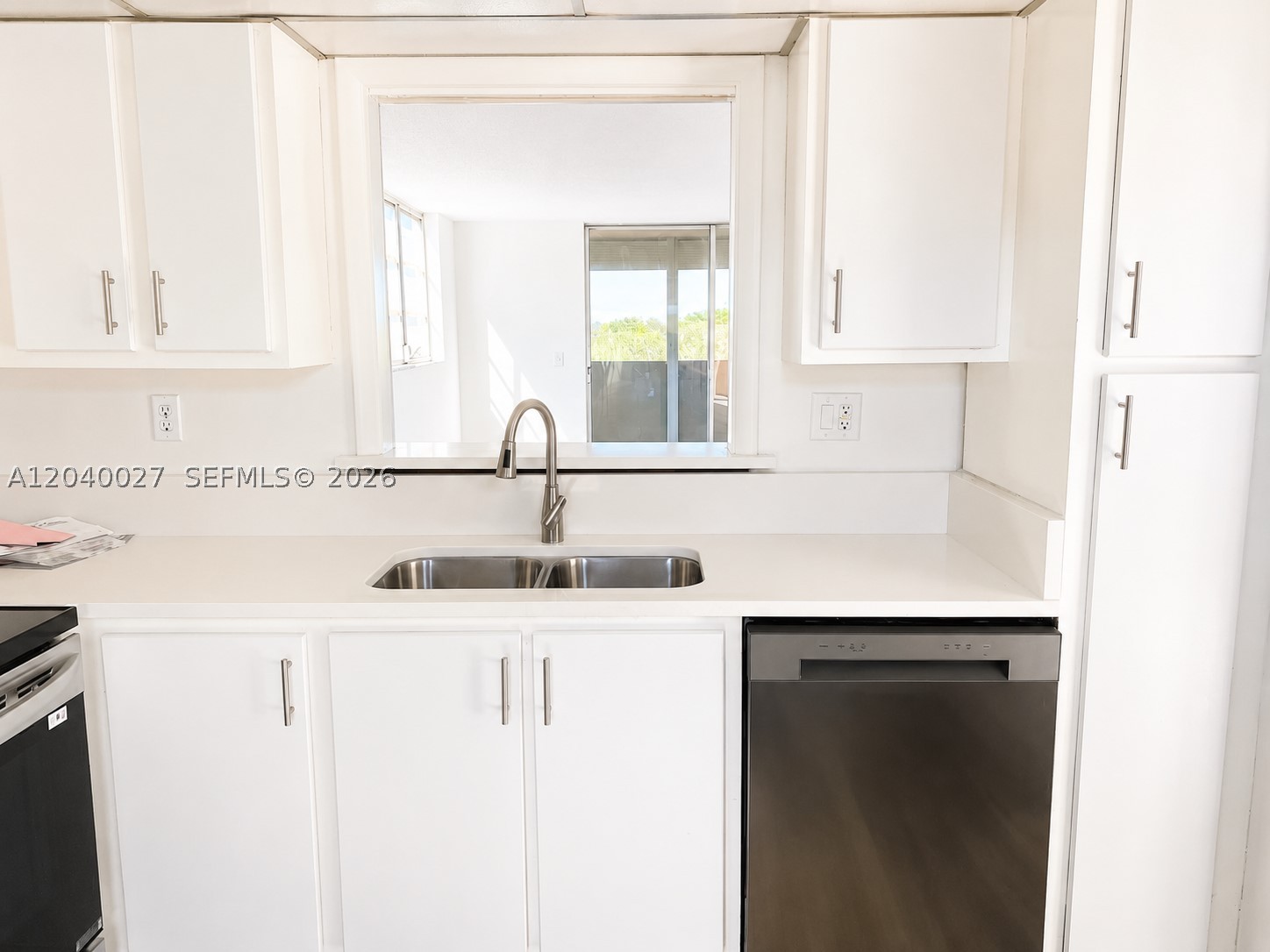 Beautifully renovated 2-bedroom, 2-bathroom penthouse unit located on the 5th floor in a quiet and well-maintained community. This spacious residence features a brand-new kitchen, updated bathrooms, and new flooring throughout, offering a modern and move-in-ready living experience. Enjoy the privacy and tranquility of top-floor living with ample natural light and generous living spaces. Ideal for first-time homebuyers or investors seeking a turnkey opportunity. Don't miss this exceptional value! Seller is offering credits at closing. Please contact listing agent