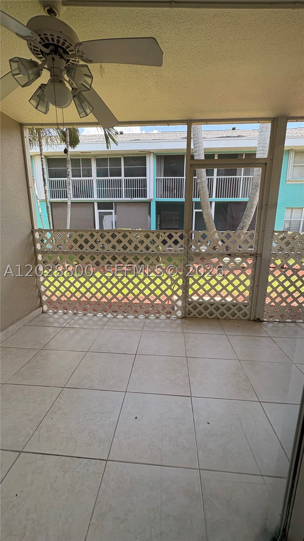 KEYS GATE CONDO NO SIX - Residential