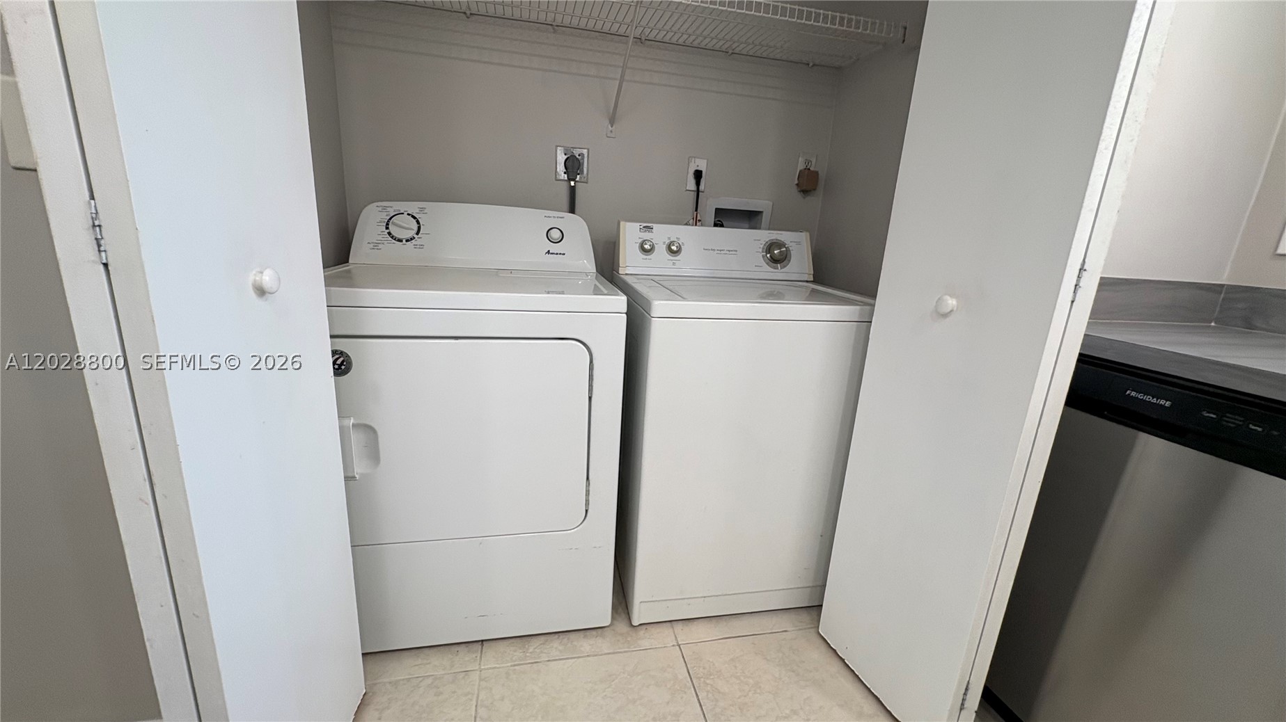 KEYS GATE CONDO NO SIX - Residential