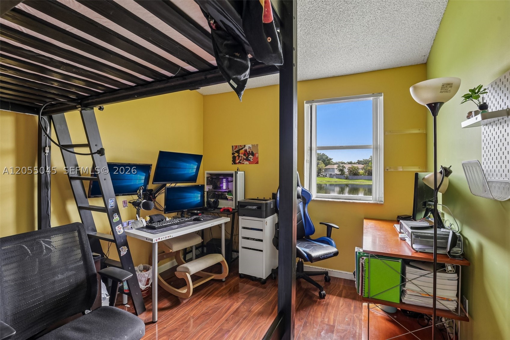 PEMBROKE POINTE - Residential