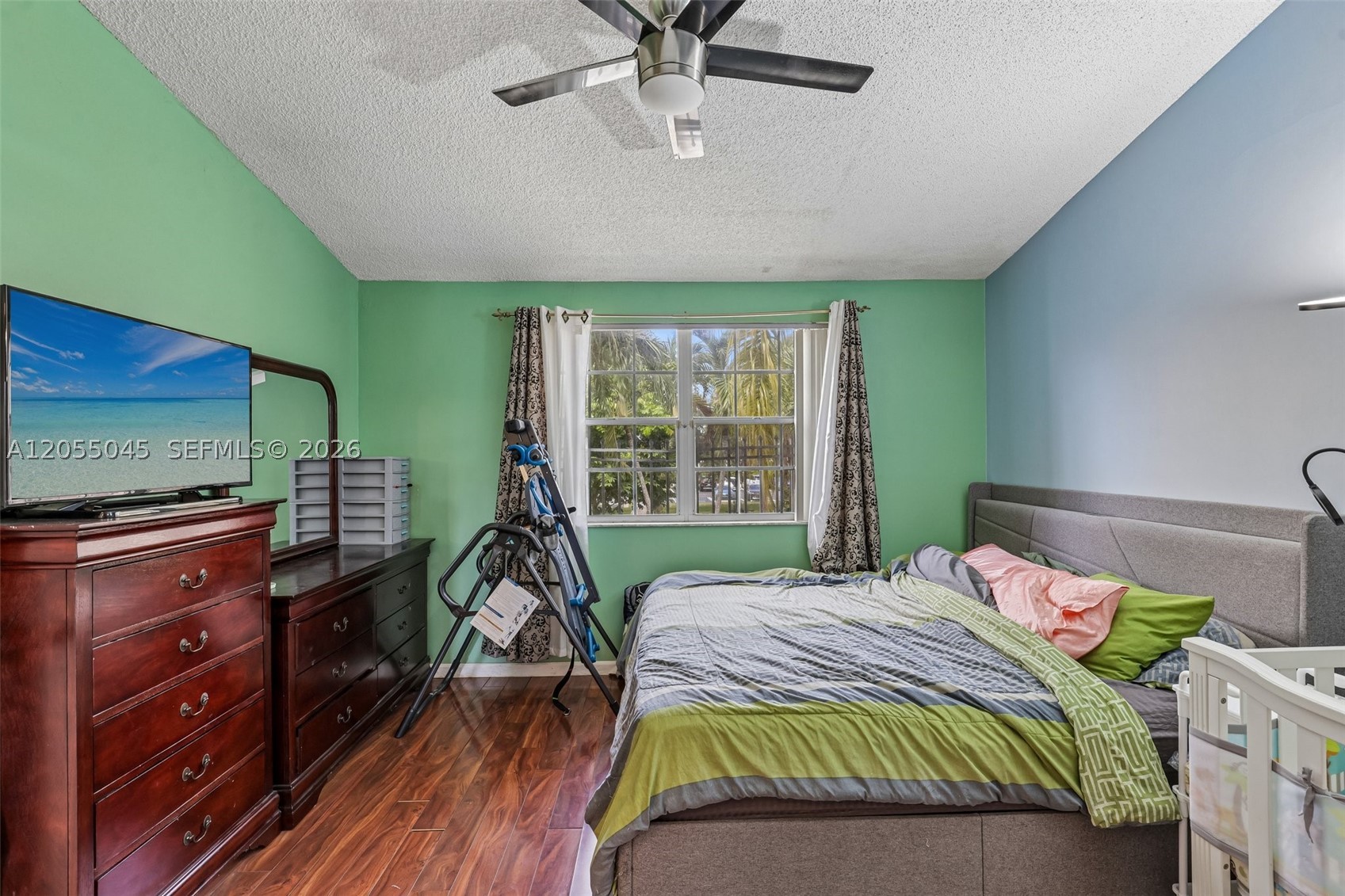 PEMBROKE POINTE - Residential