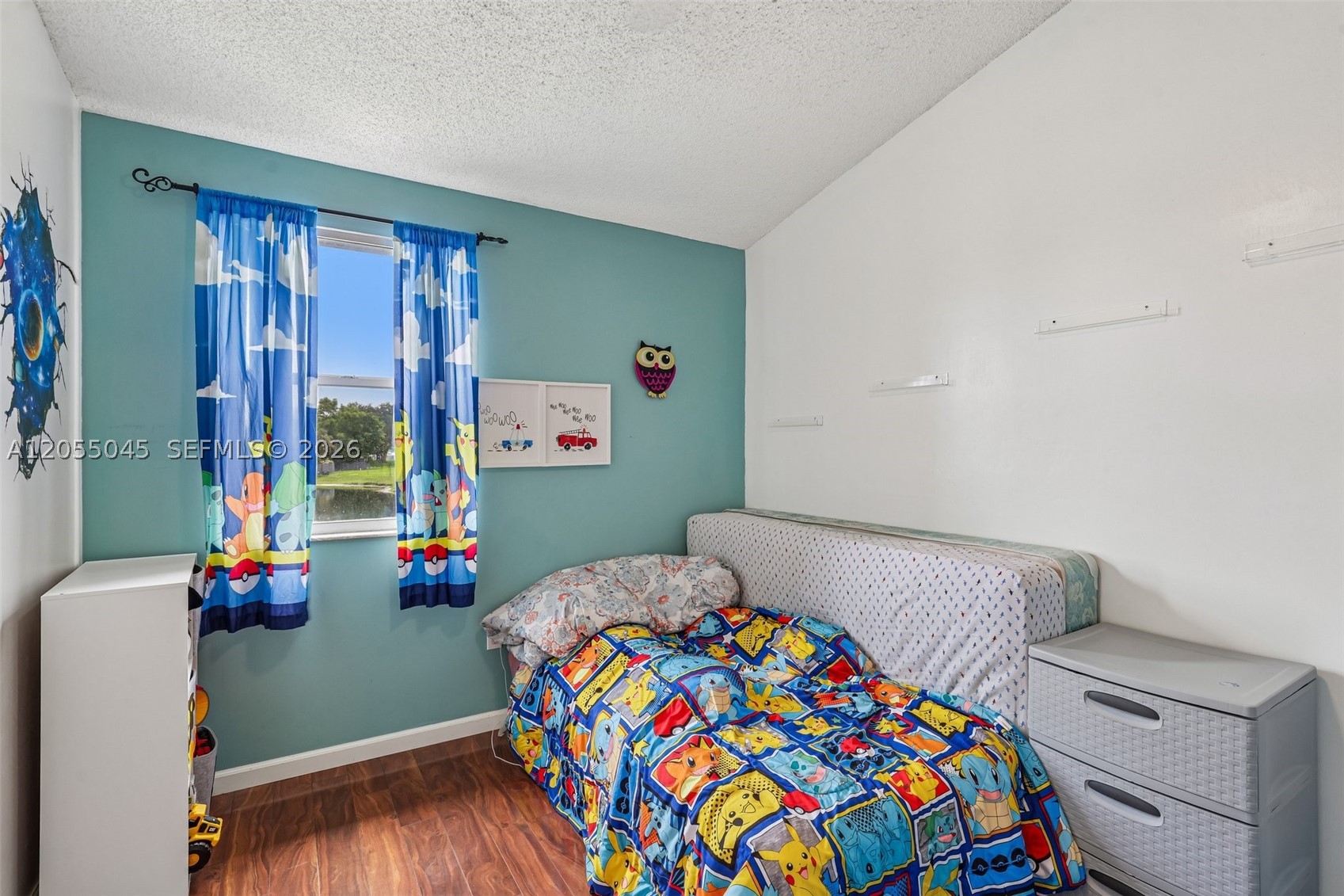 PEMBROKE POINTE - Residential