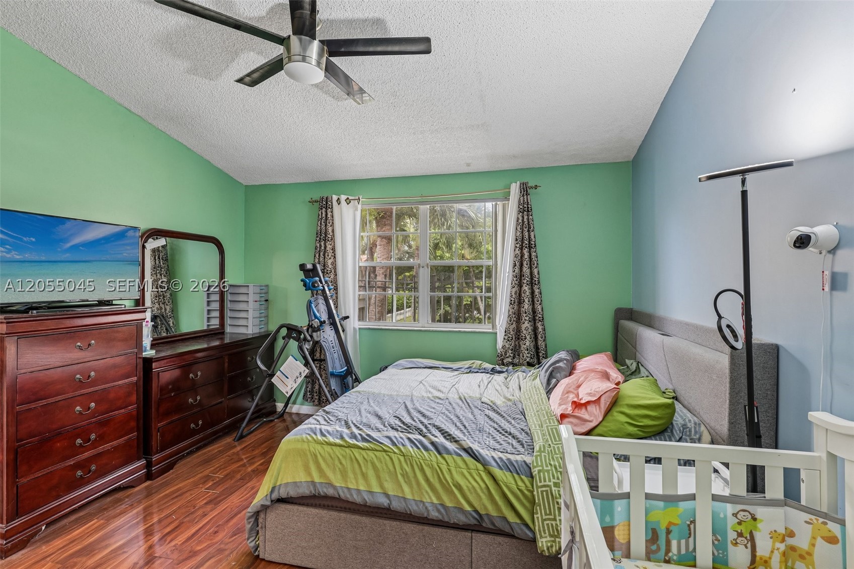 PEMBROKE POINTE - Residential