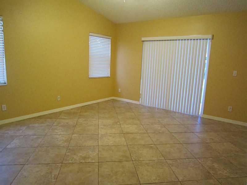 SILVER LAKES AT PEMBROKE - Residential Lease
