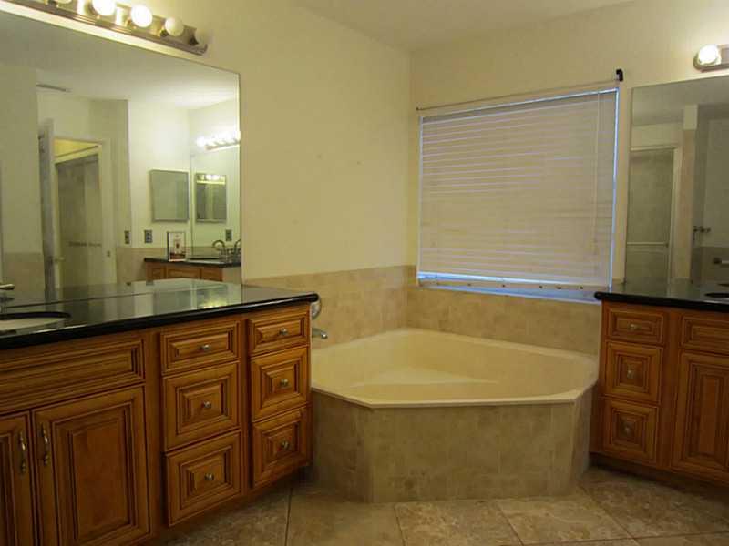 SILVER LAKES AT PEMBROKE - Residential Lease