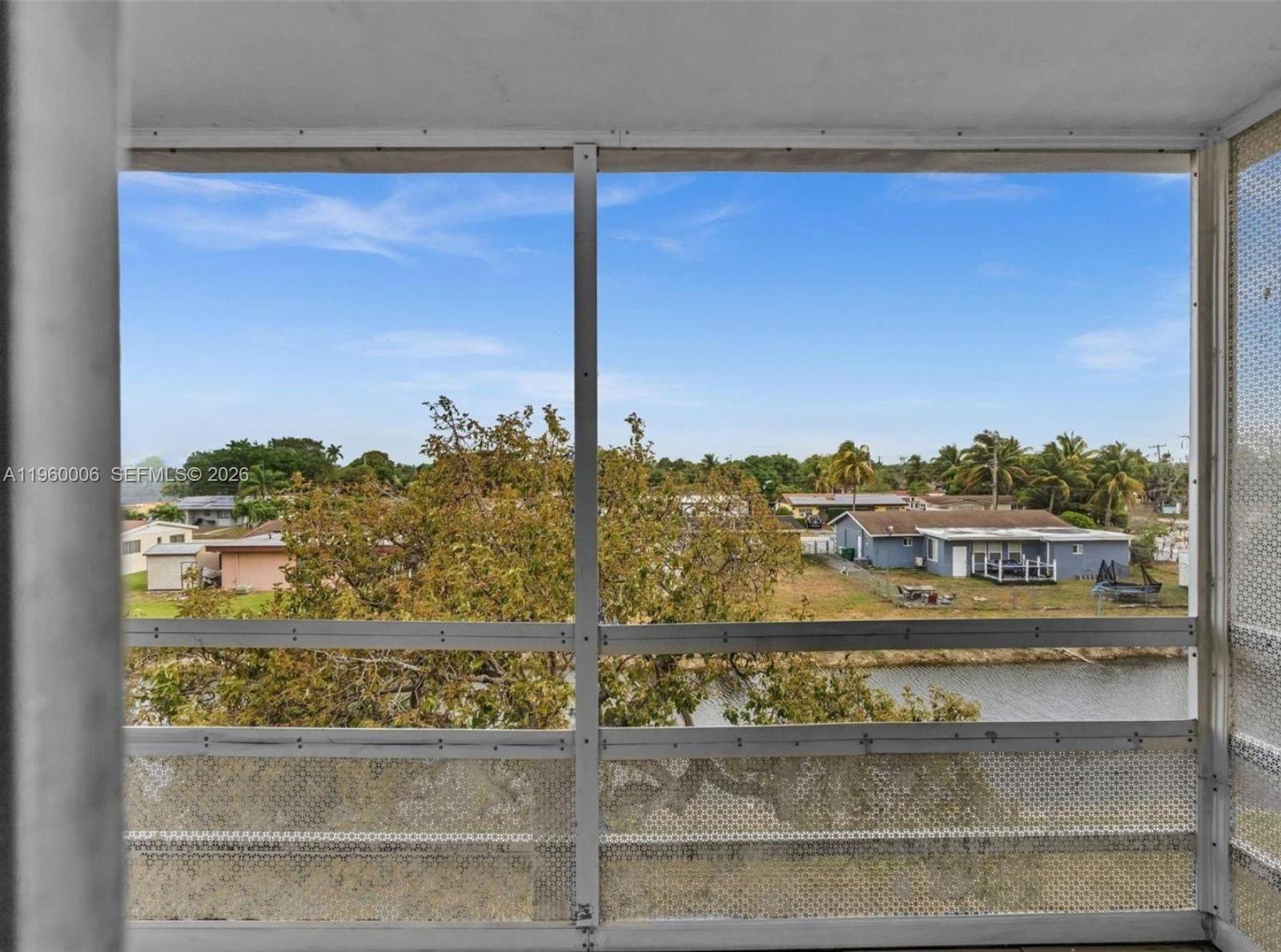 LAKE PARK GARDENS 1 INC C - Residential